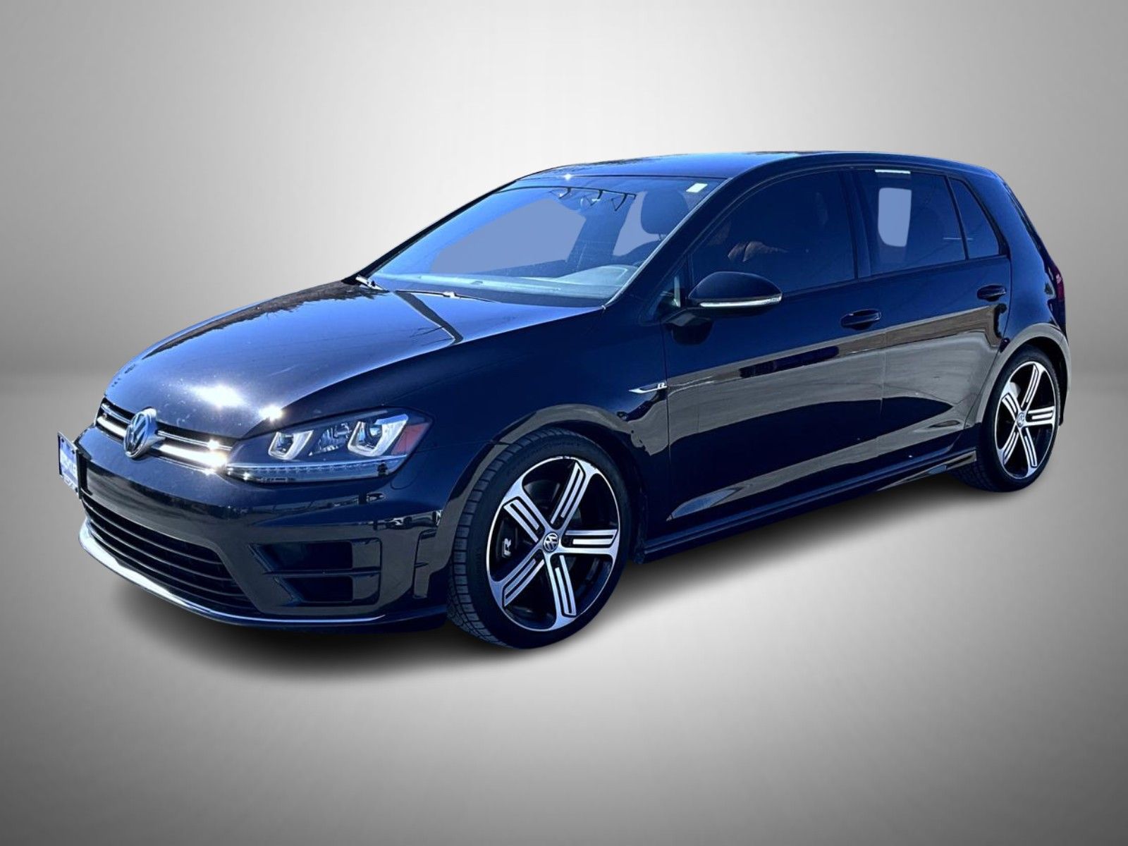 2016 Volkswagen Golf R 4-Door AWD