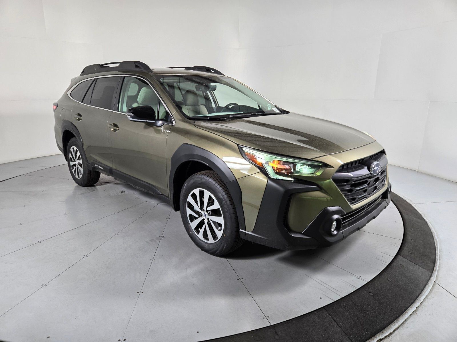 2025 Subaru Outback Premium 2