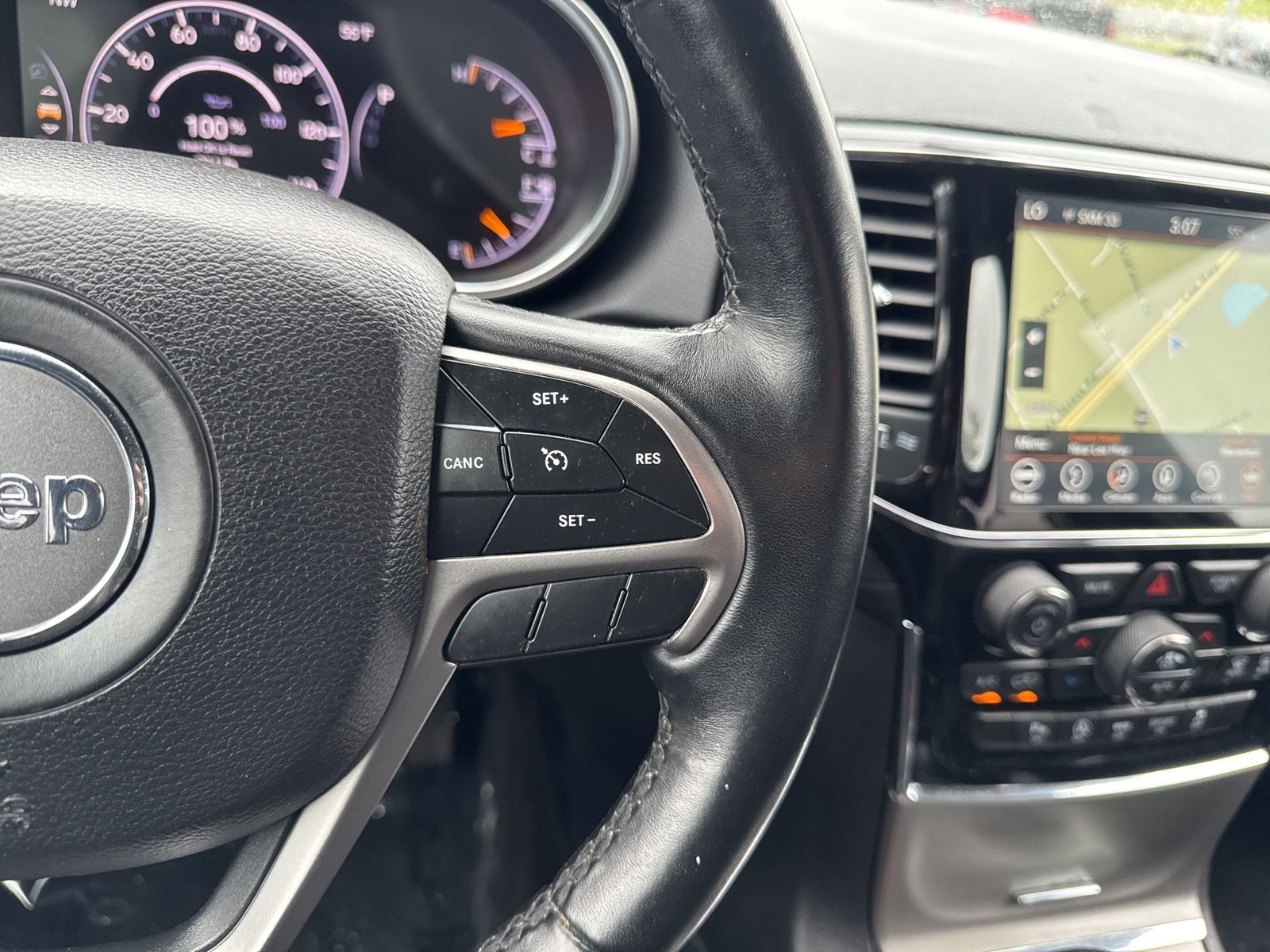 Used 2019 Velvet Red Pearlcoat Jeep Altitude image 34