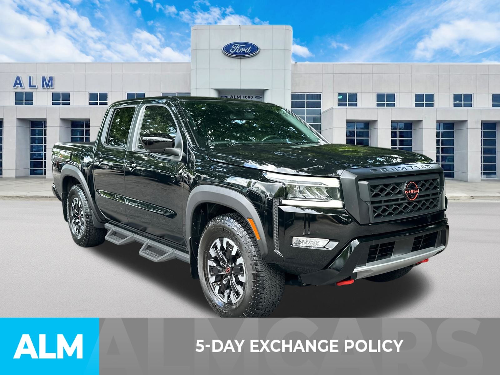 Used 2024 Black Nissan PRO-X image 3