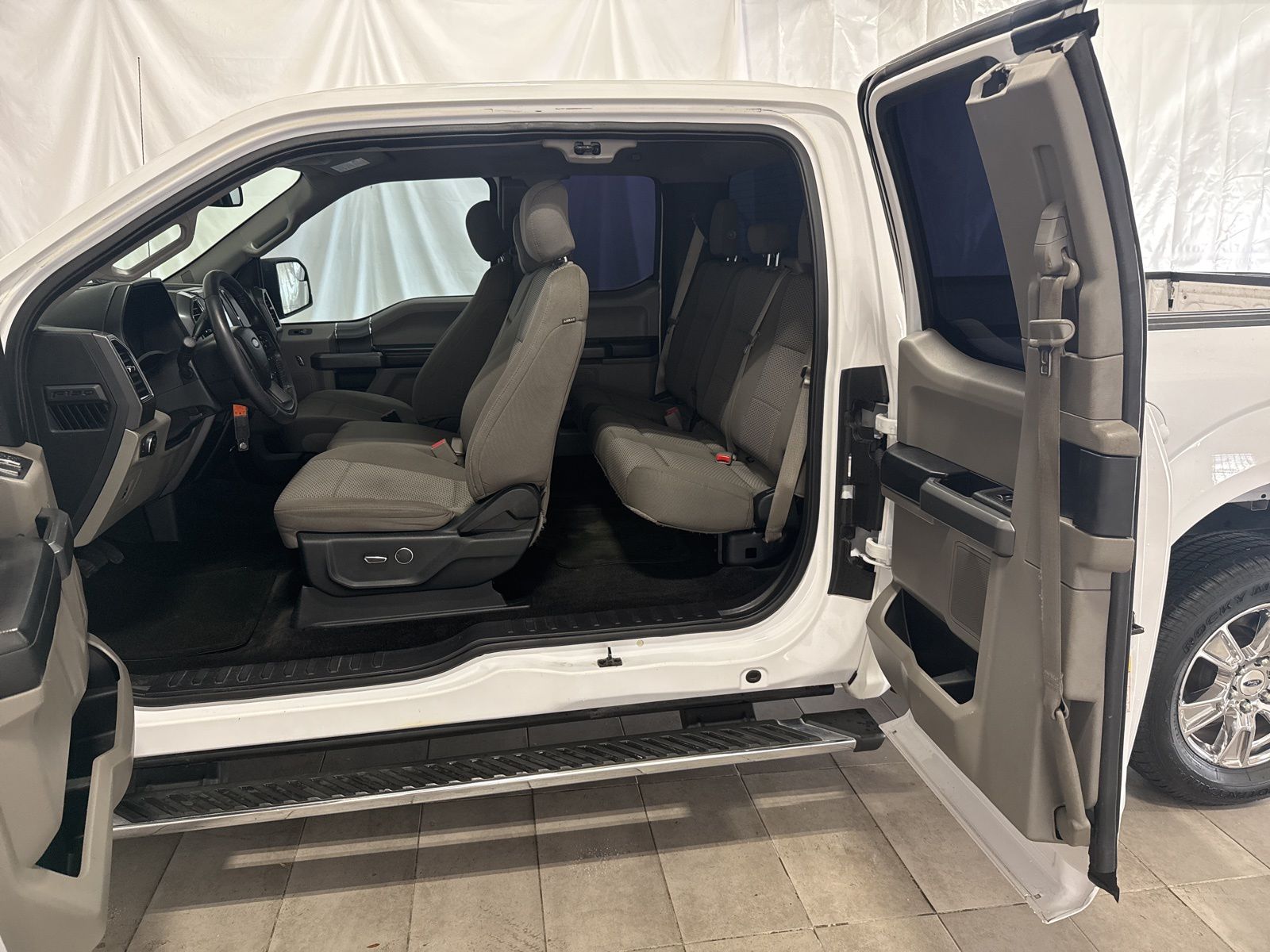 Used Car 2017 Ford F-150  Xlt For Sale Under $20,000 In Austin, Texas