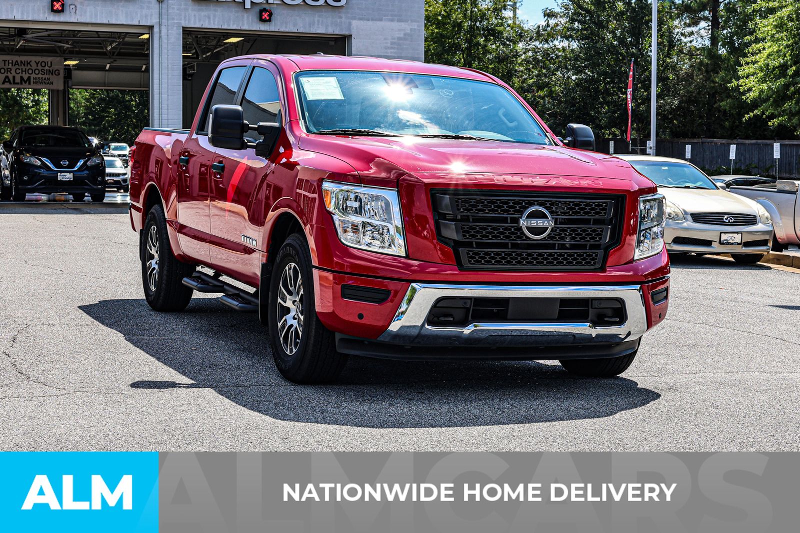 2024 Nissan Titan SV photo 4