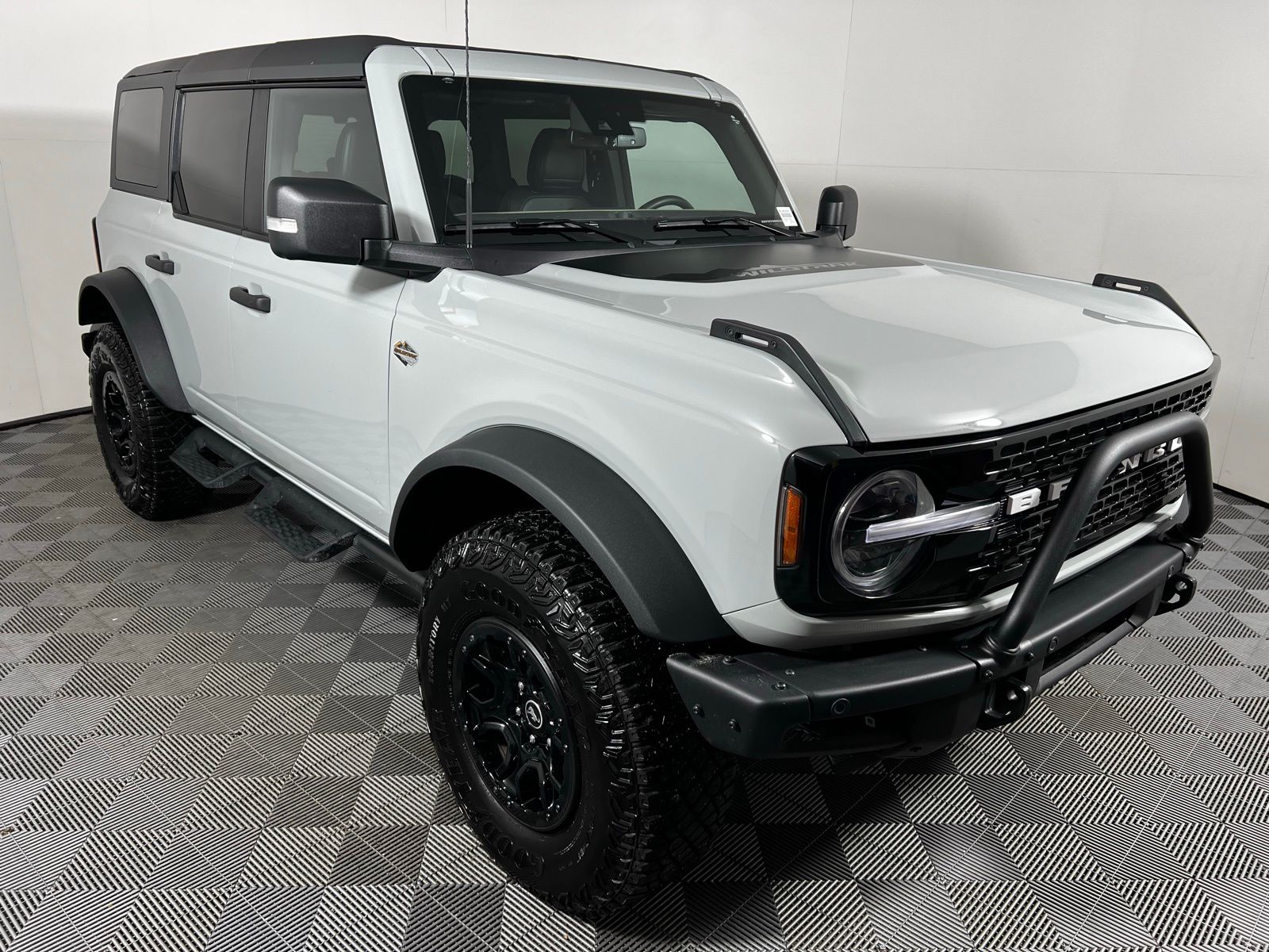 Thumbnail: 2024 Ford Bronco - 3