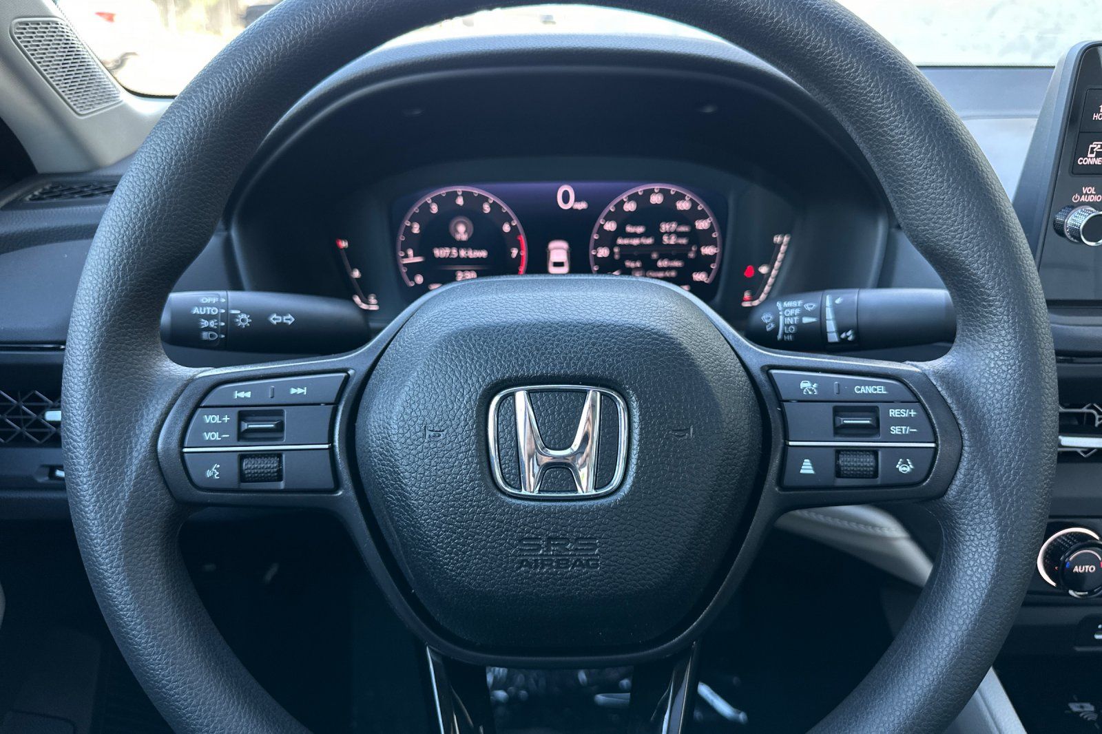 New 2026 Platinum White Pearl Honda SE image 25