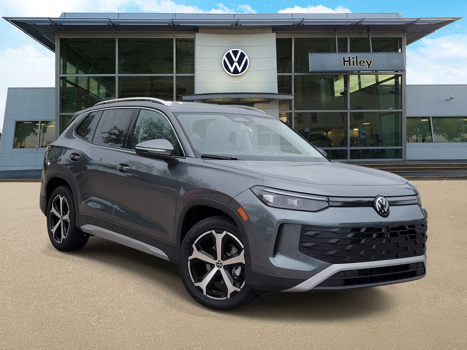 new 2026 Volkswagen Tiguan car, priced at $31,688