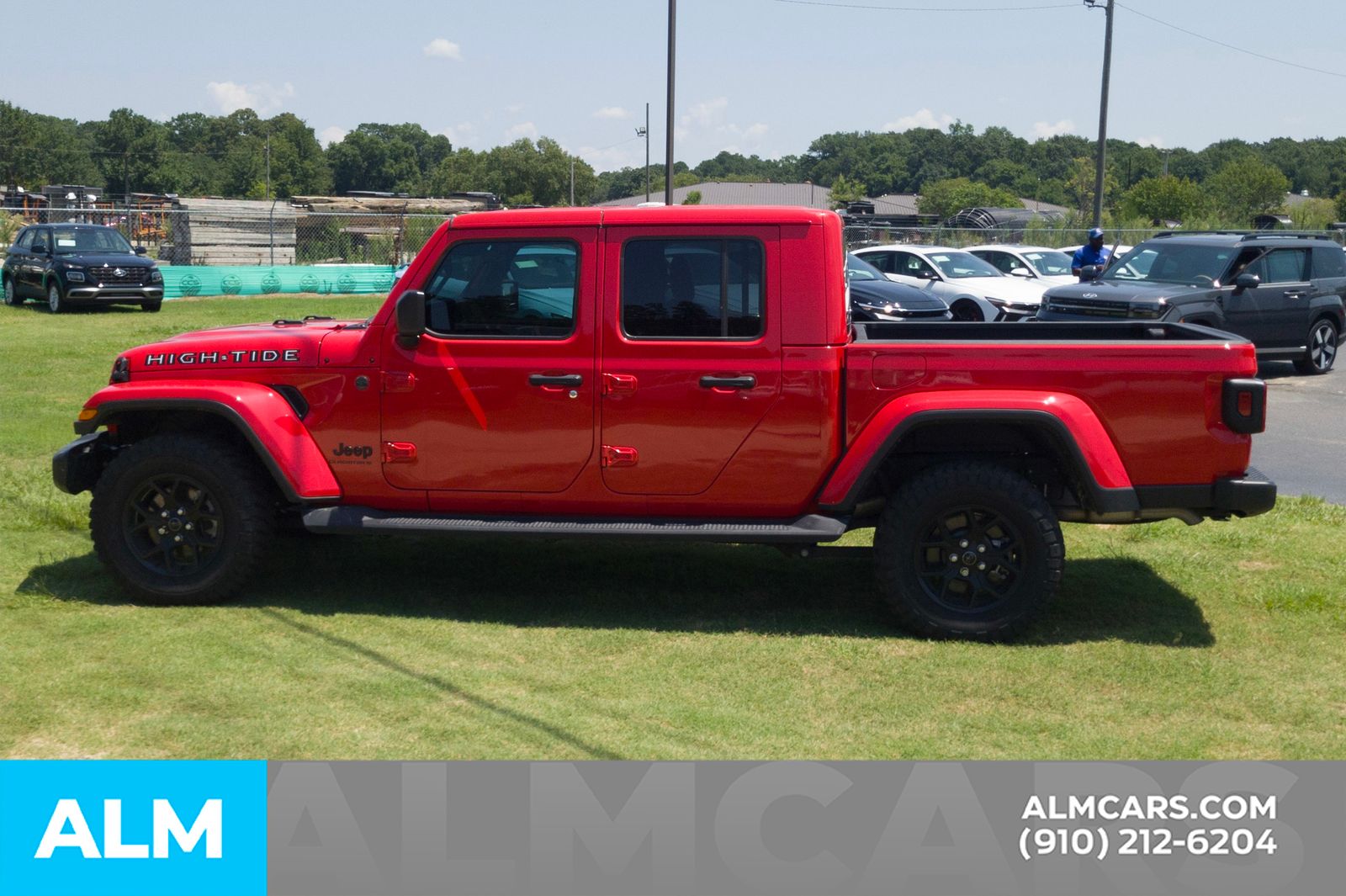 Used 2025 Red Clearcoat Jeep High Tide image 10