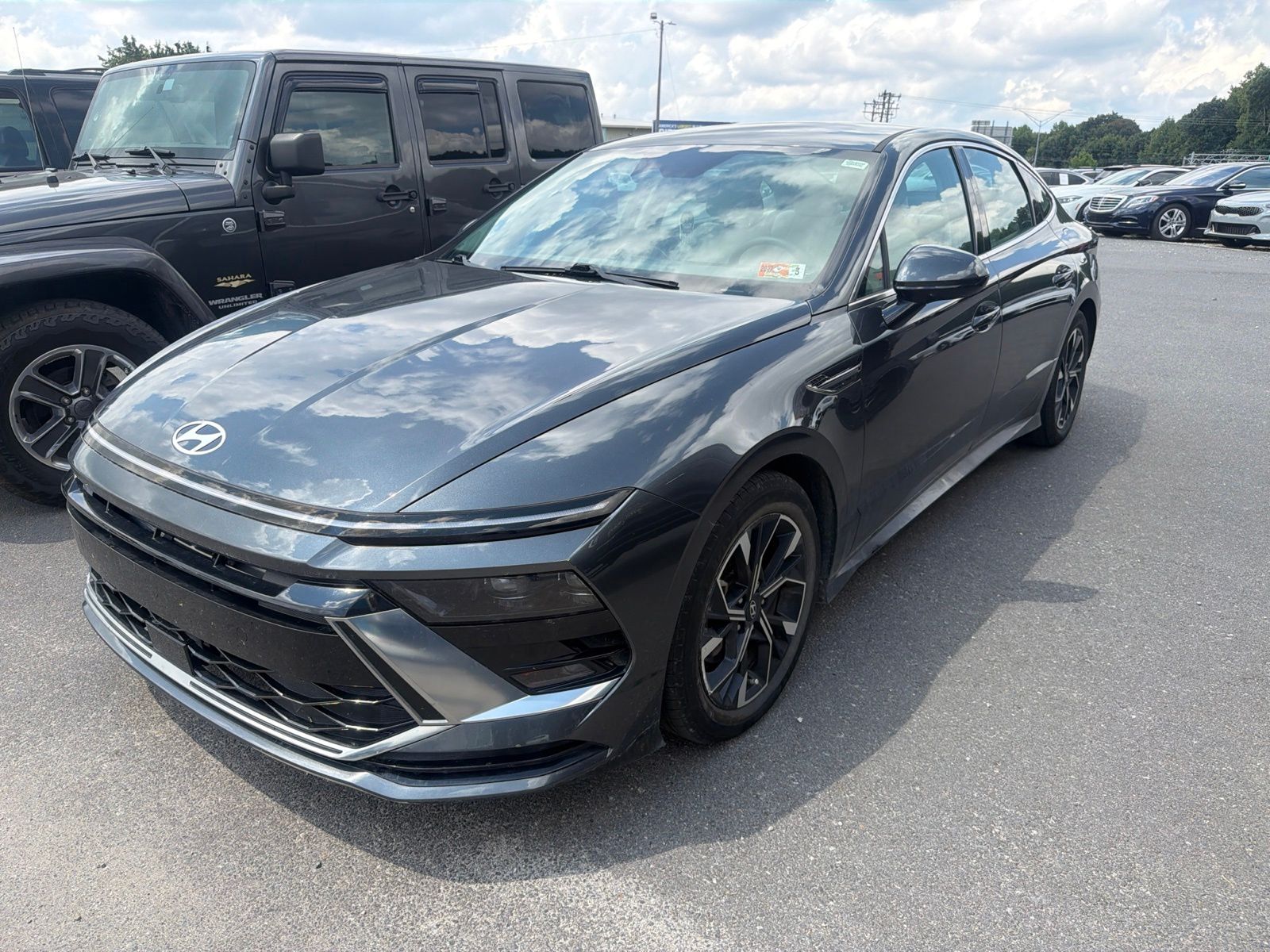 2024 Hyundai Sonata Gris (Portofino Gray) Sedán Tracción delantera 8 velocidades Automática
