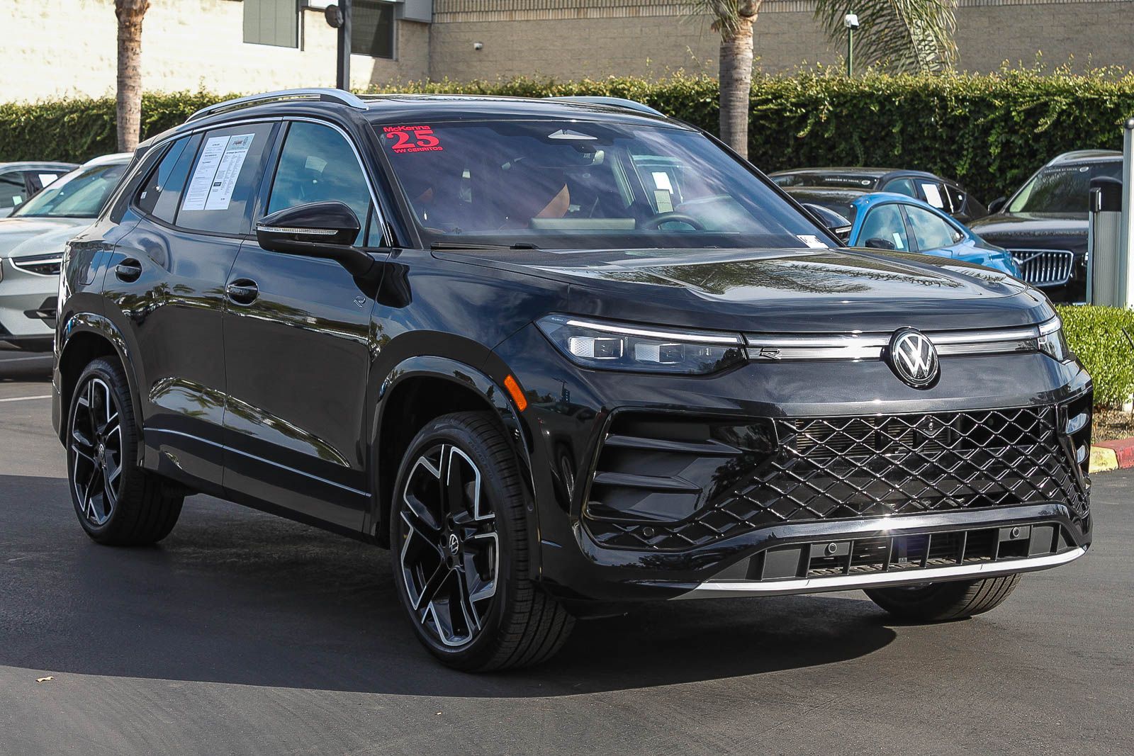 View vehicle photo 3