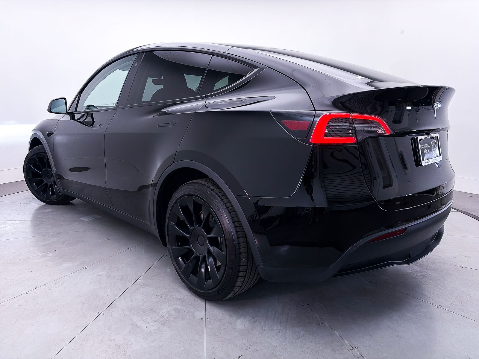 Used 2023 Tesla Model Y Long Range with VIN 7SAYGDEE3PA031619 for sale in Scottsdale, AZ