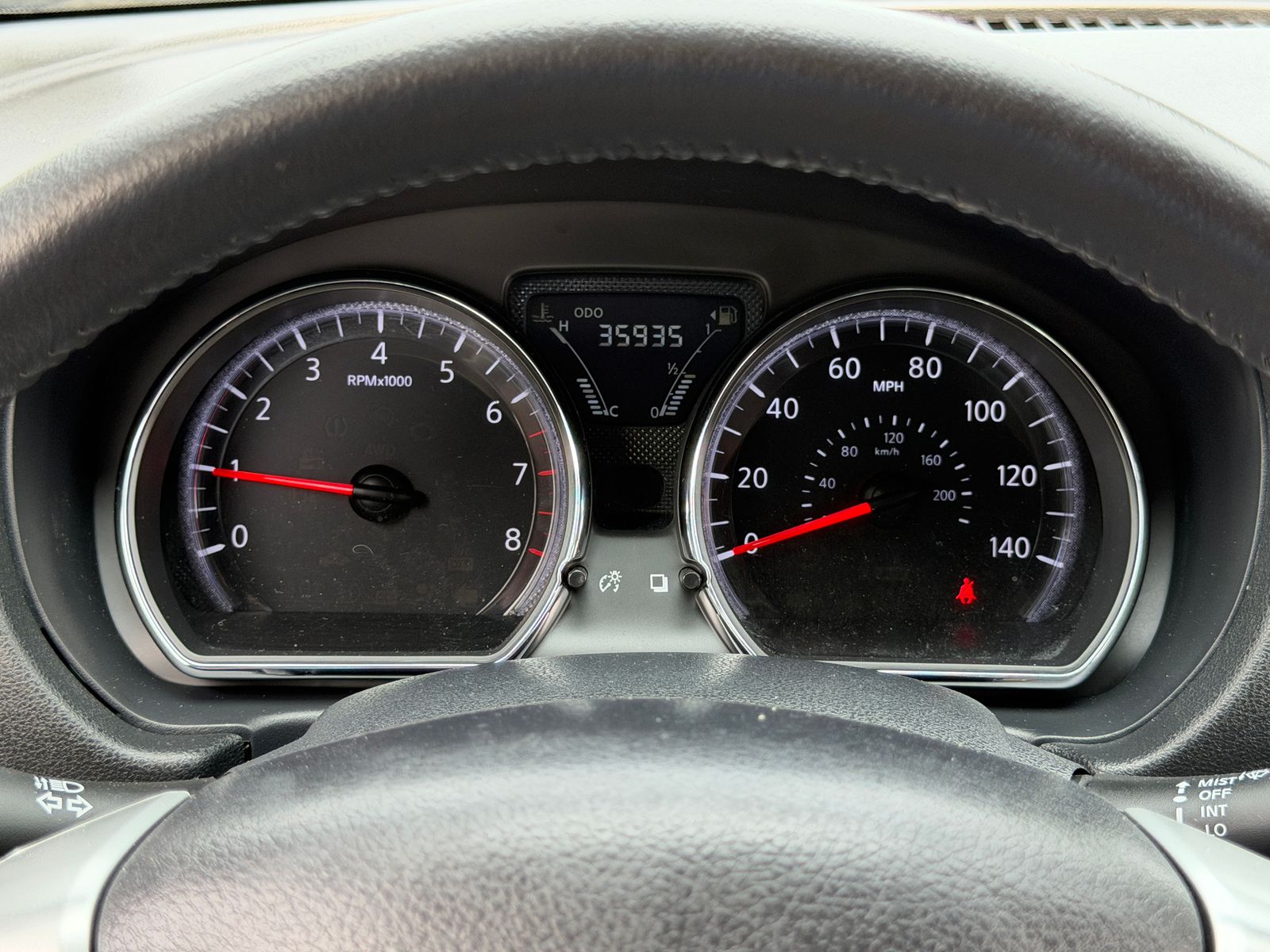 Used 2017 Khaki Nissan 1.6 SV image 6