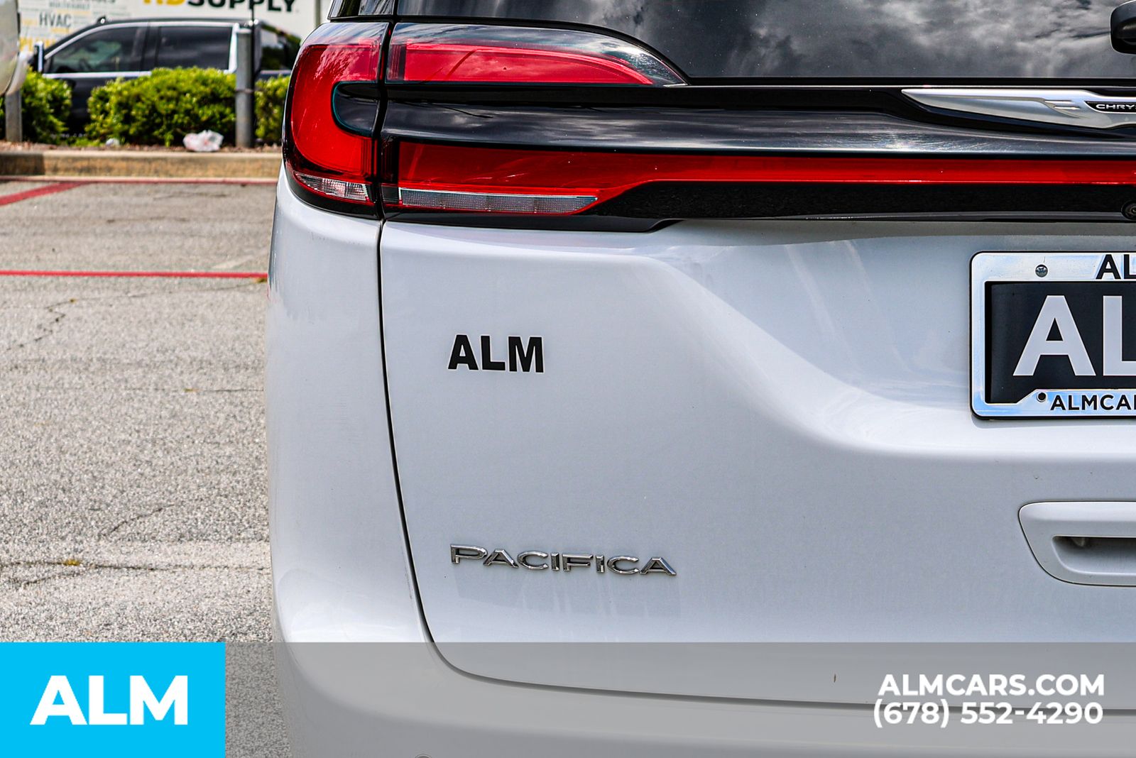 2024 Chrysler Pacifica Touring L photo 12