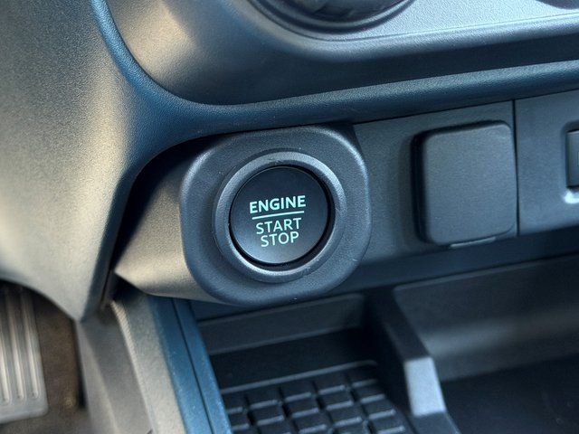 New 2025 Space White Metallic Ford Lariat image 23
