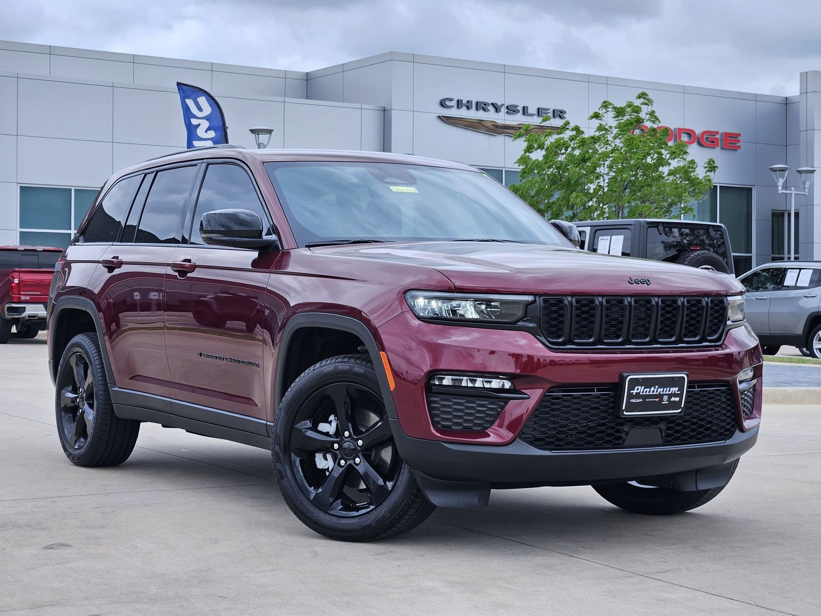 Velvet Red Pearlcoat 2025 Jeep Grand Cherokee Limited 4WD SUV / Crossover Four-Wheel Drive 8-Speed Automatic