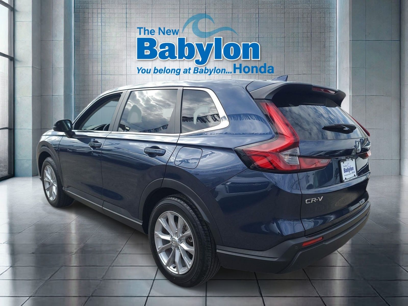 View vehicle photo 3