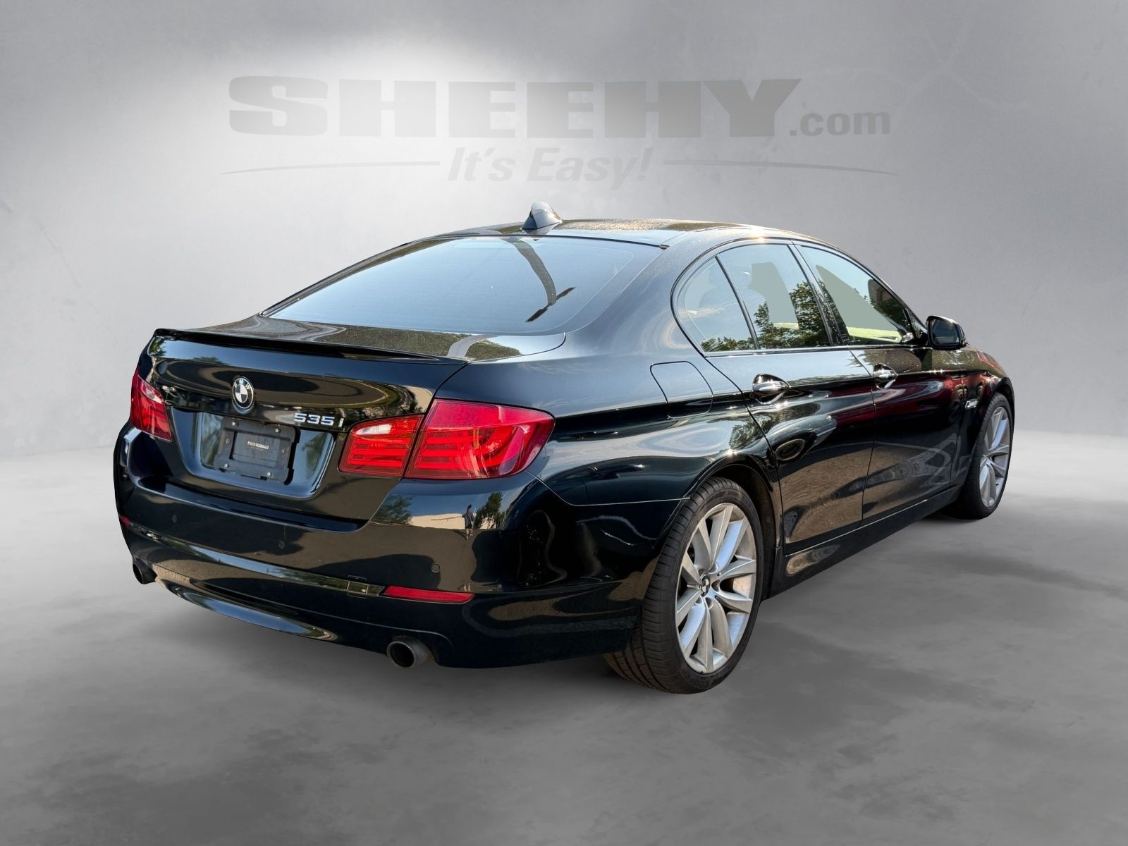 Used 2011 Black BMW 535i image 6