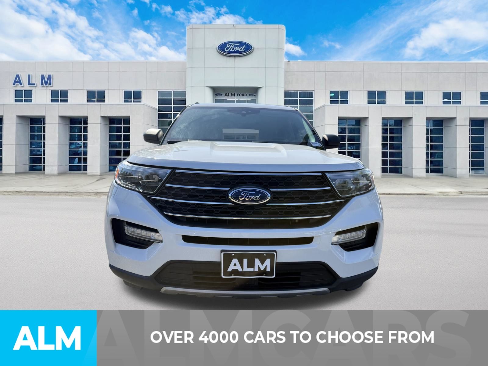 Used 2023 White Ford XLT image 2