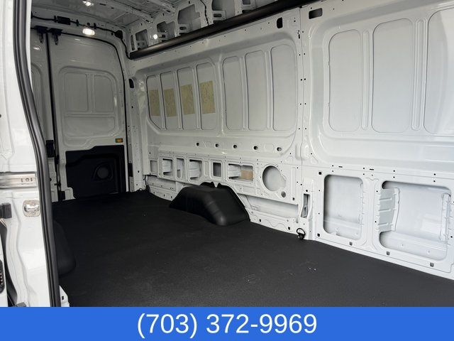 New 2026 Oxford White Ford Base image 14