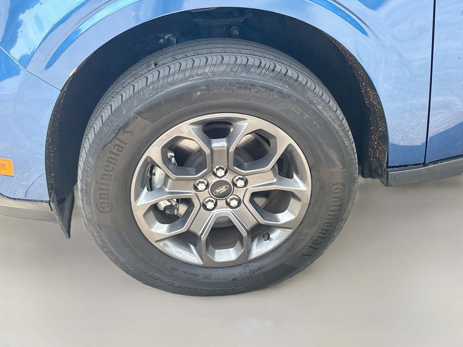 Used 2024 Blue Ford XLT image 28