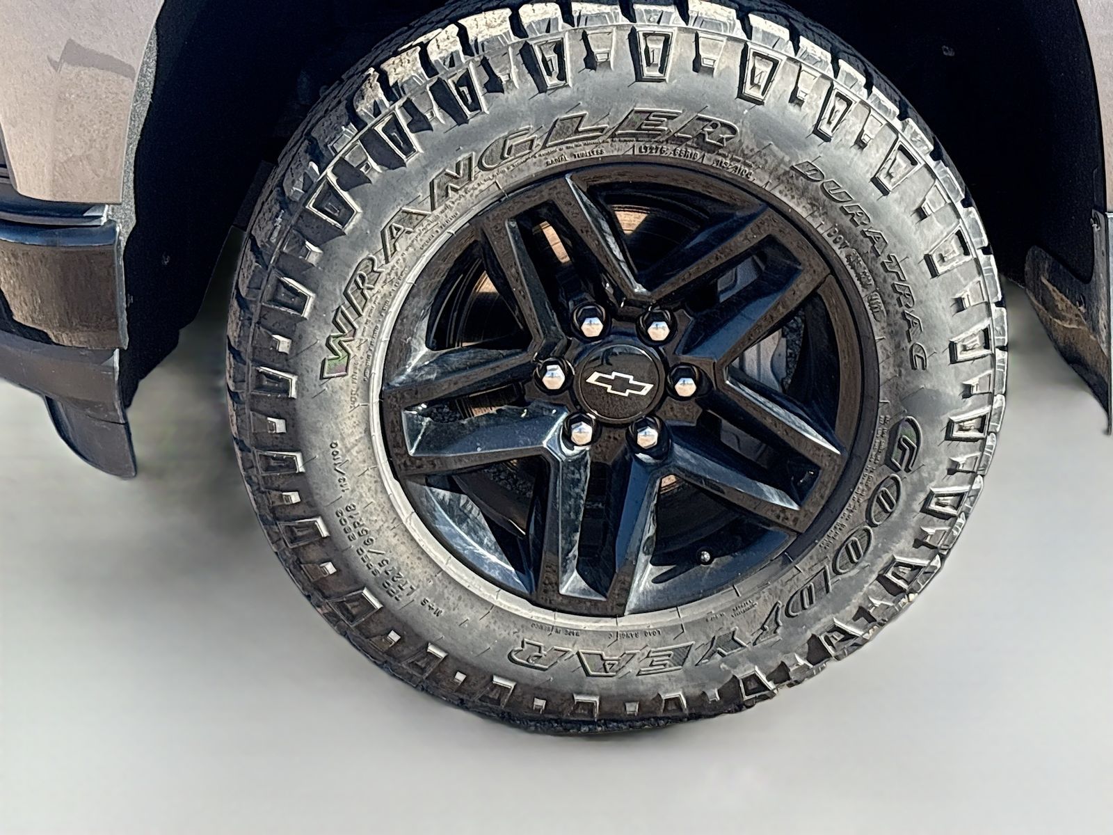 Used 2022 Gray Chevrolet LT Trail Boss image 31