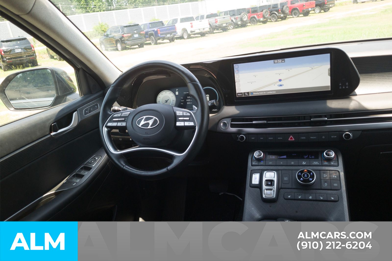 Used 2023 Graphite Hyundai Limited image 23