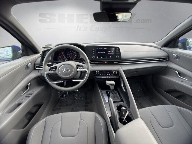Used 2023 Blue Hyundai SEL image 3