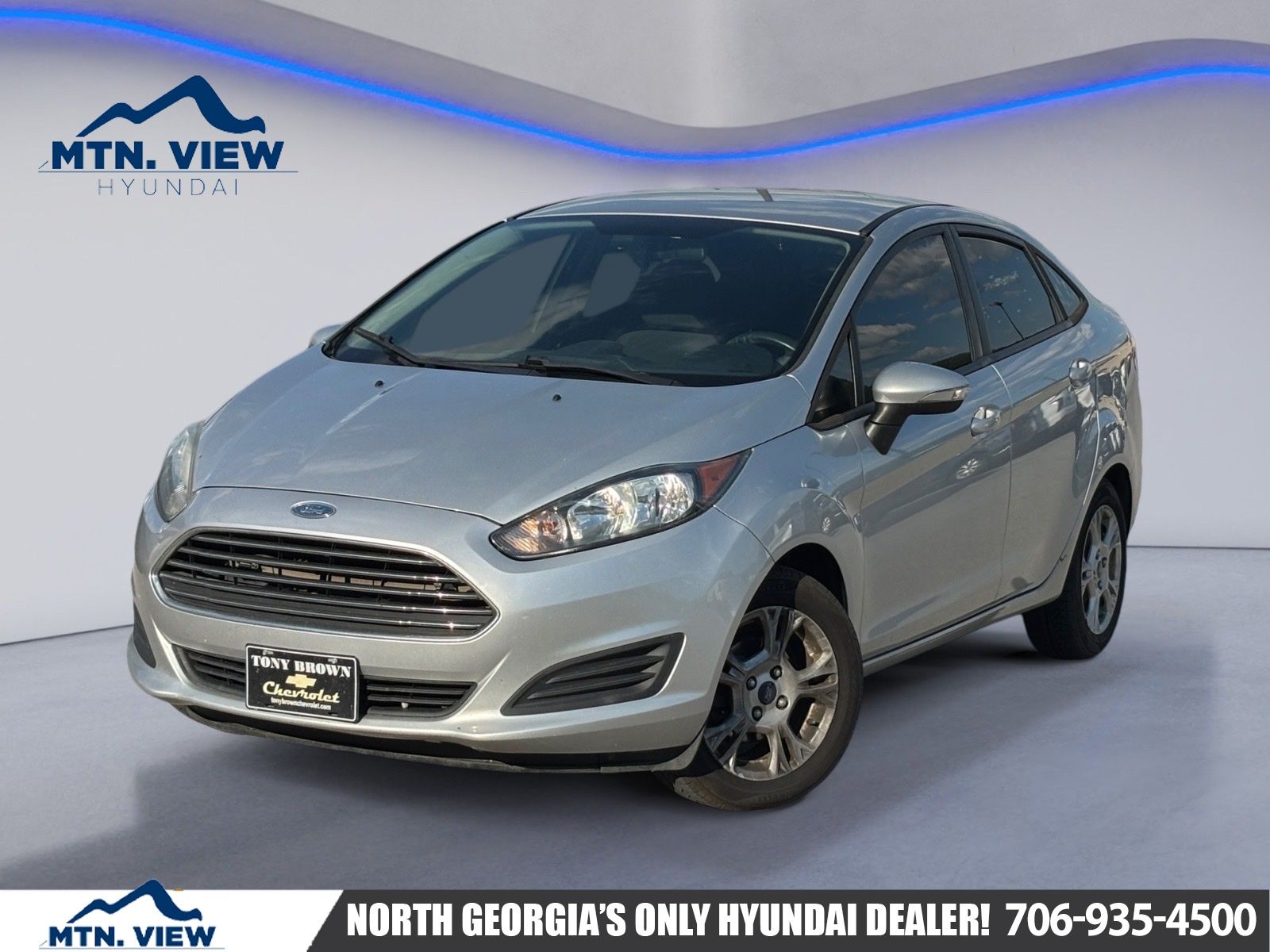 Ingot Silver 2014 Ford Fiesta SE Sedan Front-Wheel Drive 6-Speed Automatic