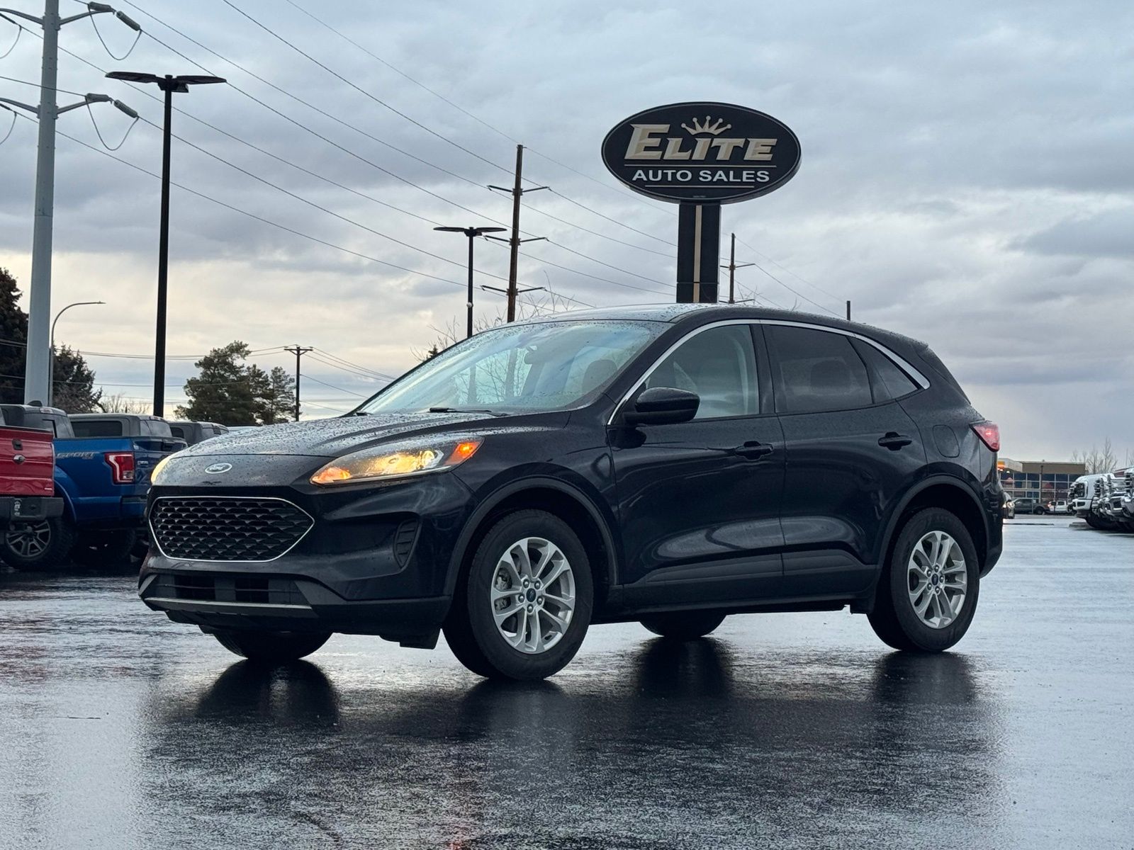2021 Ford Escape SE's photo
