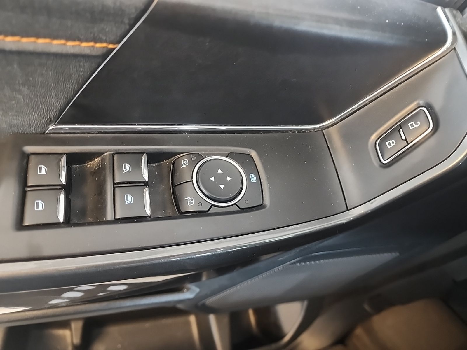 Certified Used 2023 Oxford White Ford Tremor image 22