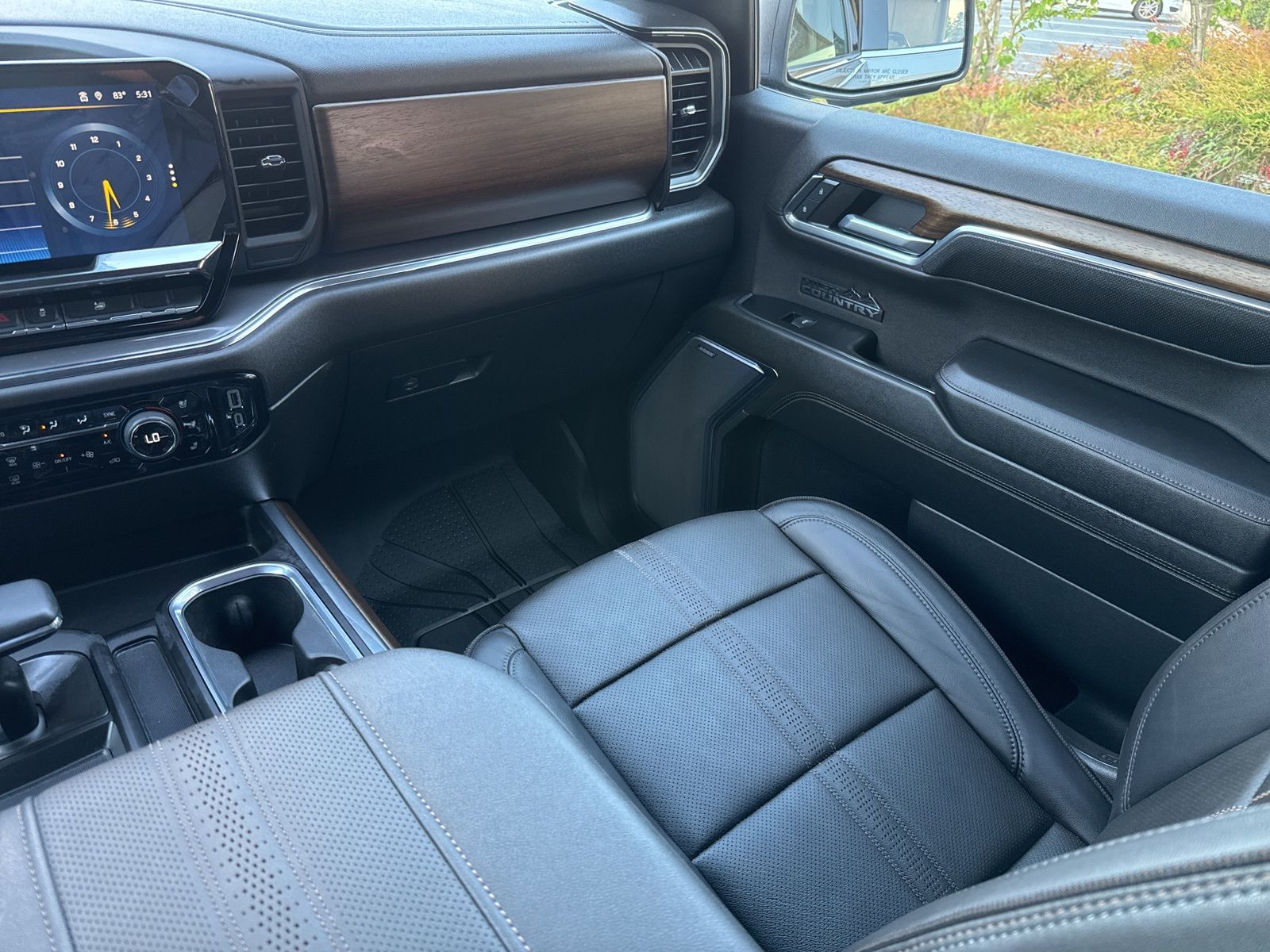 Used 2024 Gray Chevrolet High Country image 31