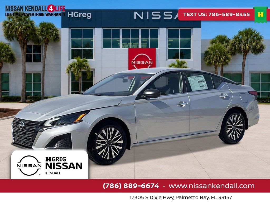 Brilliant Silver Metallic 2026 Nissan Altima Sedan Front-Wheel Drive Continuously Variable Transmission