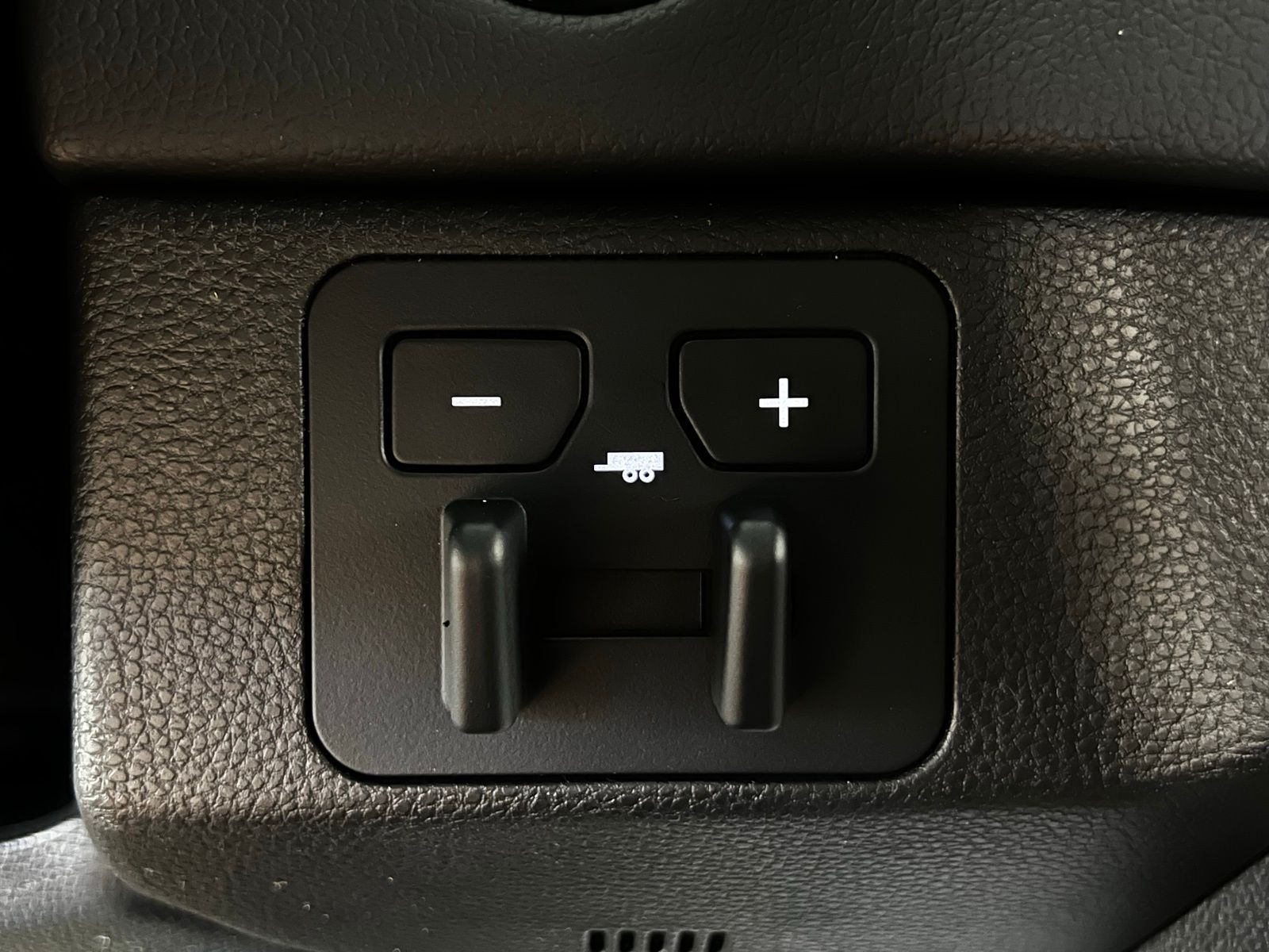 2025 Toyota Tundra Limited 19