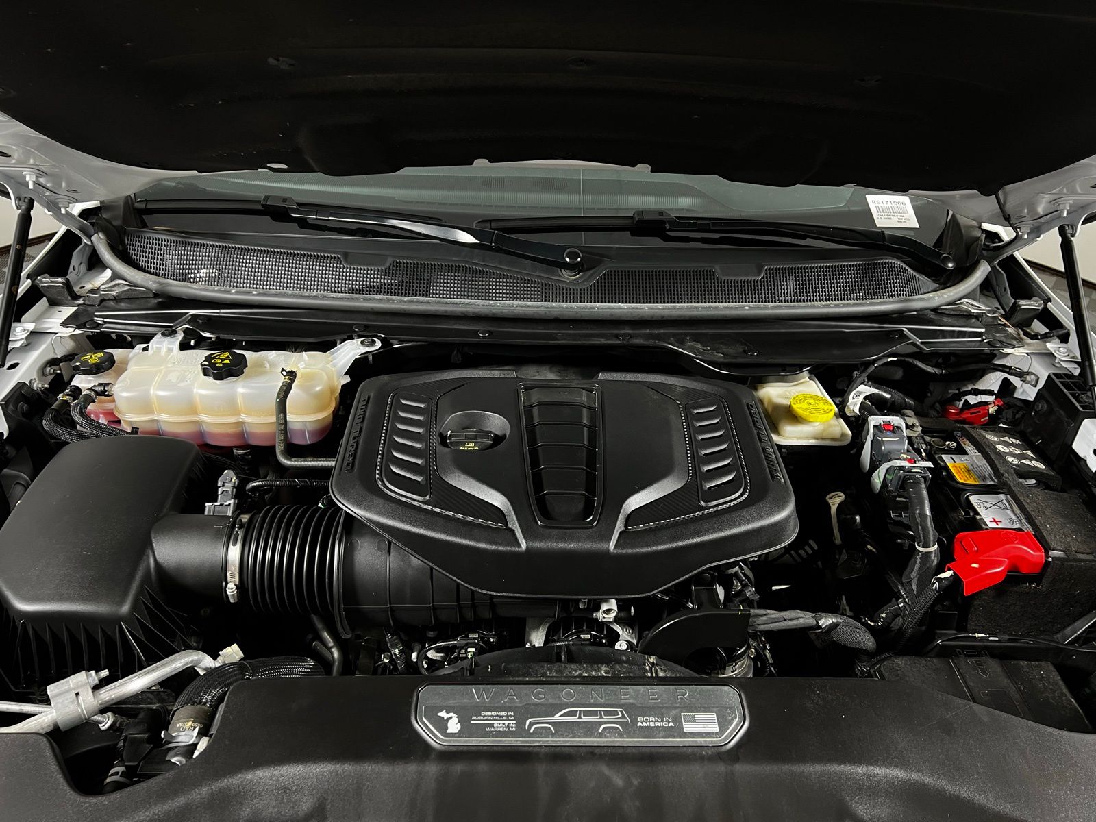 Thumbnail: 2024 Jeep Wagoneer - 9