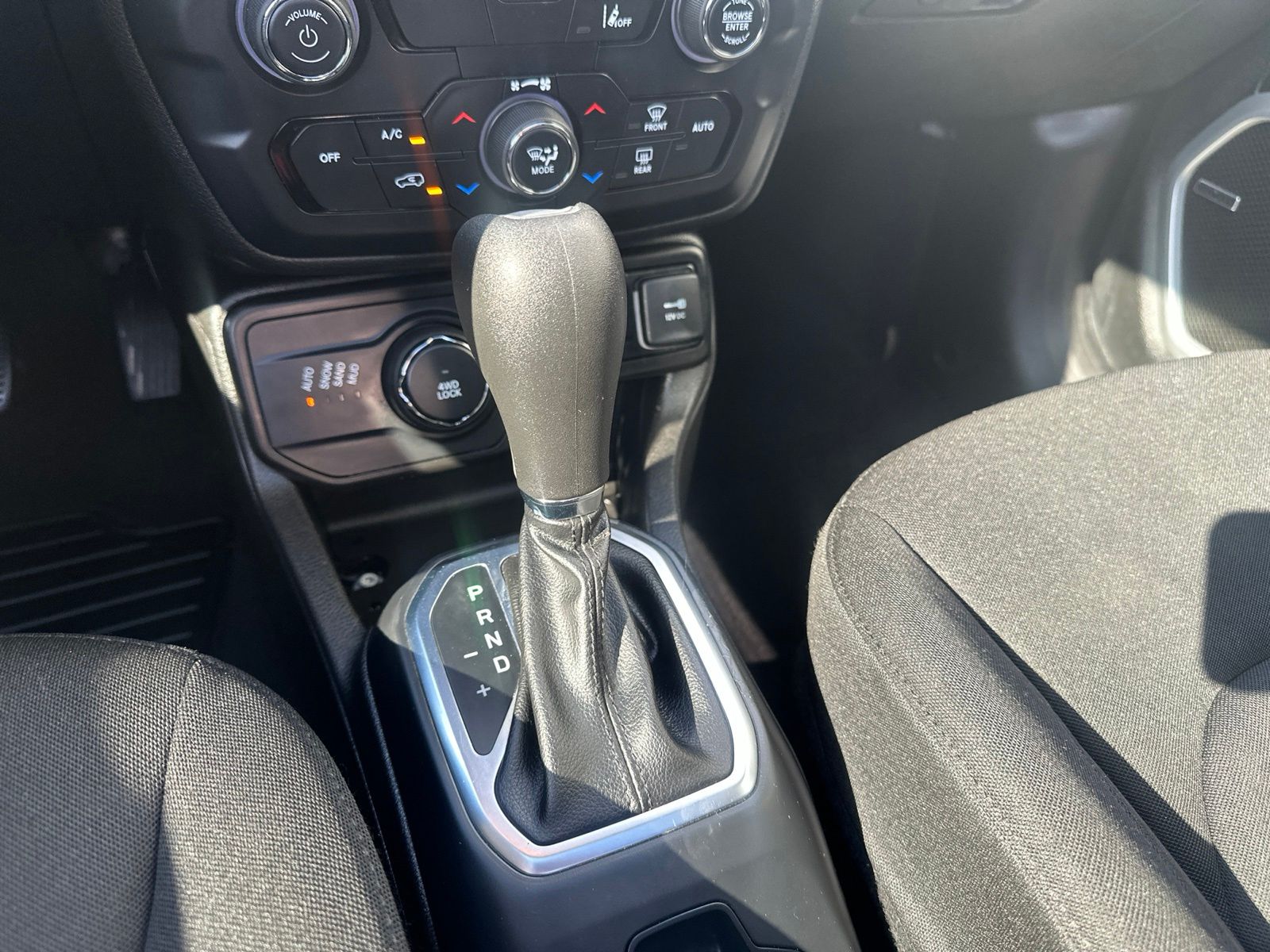 Used Car 2021 Jeep Renegade  Latitude For Sale Under $15,000 In Austin, Texas