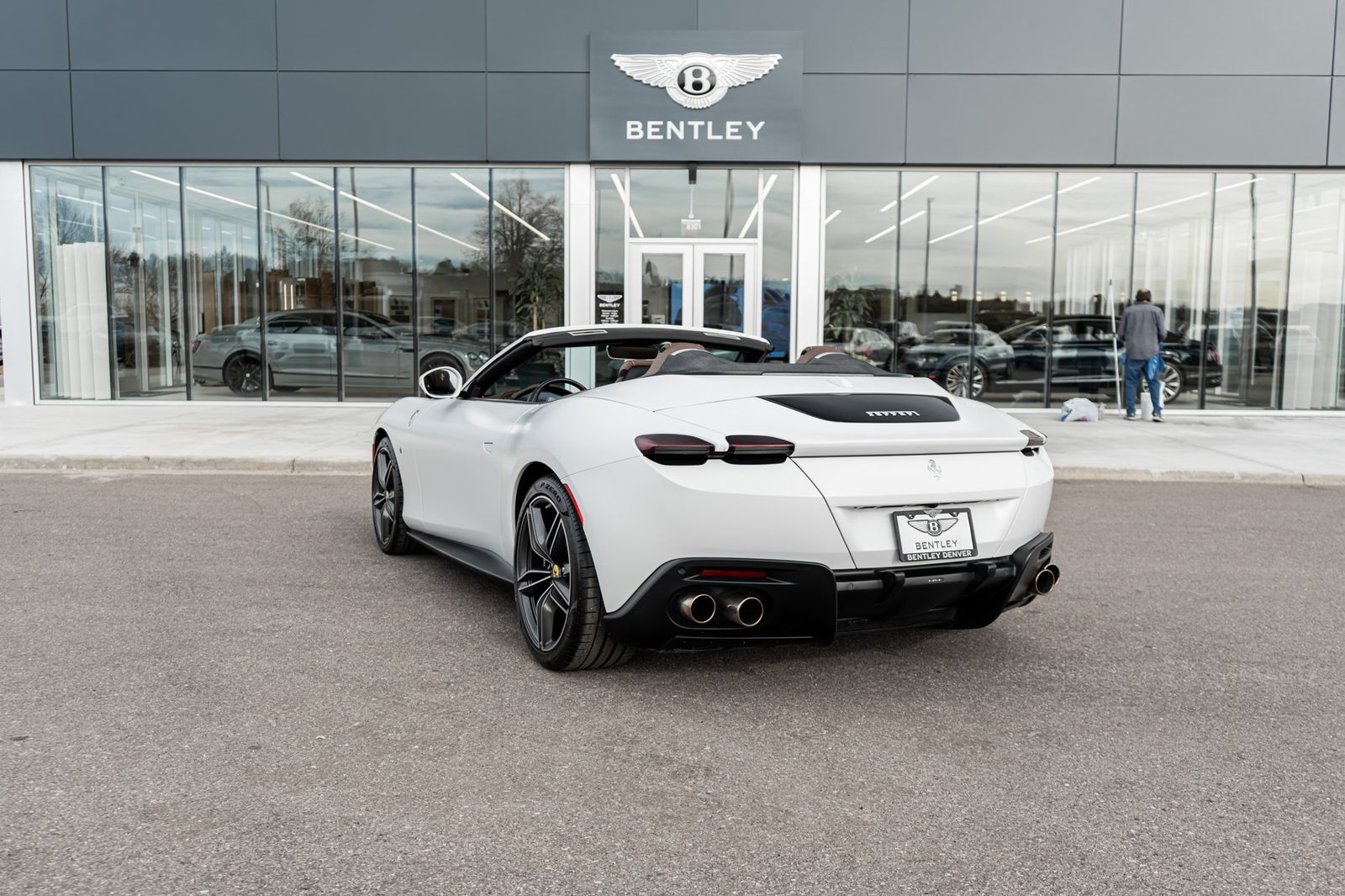 2024 Ferrari Roma Spider photo 3