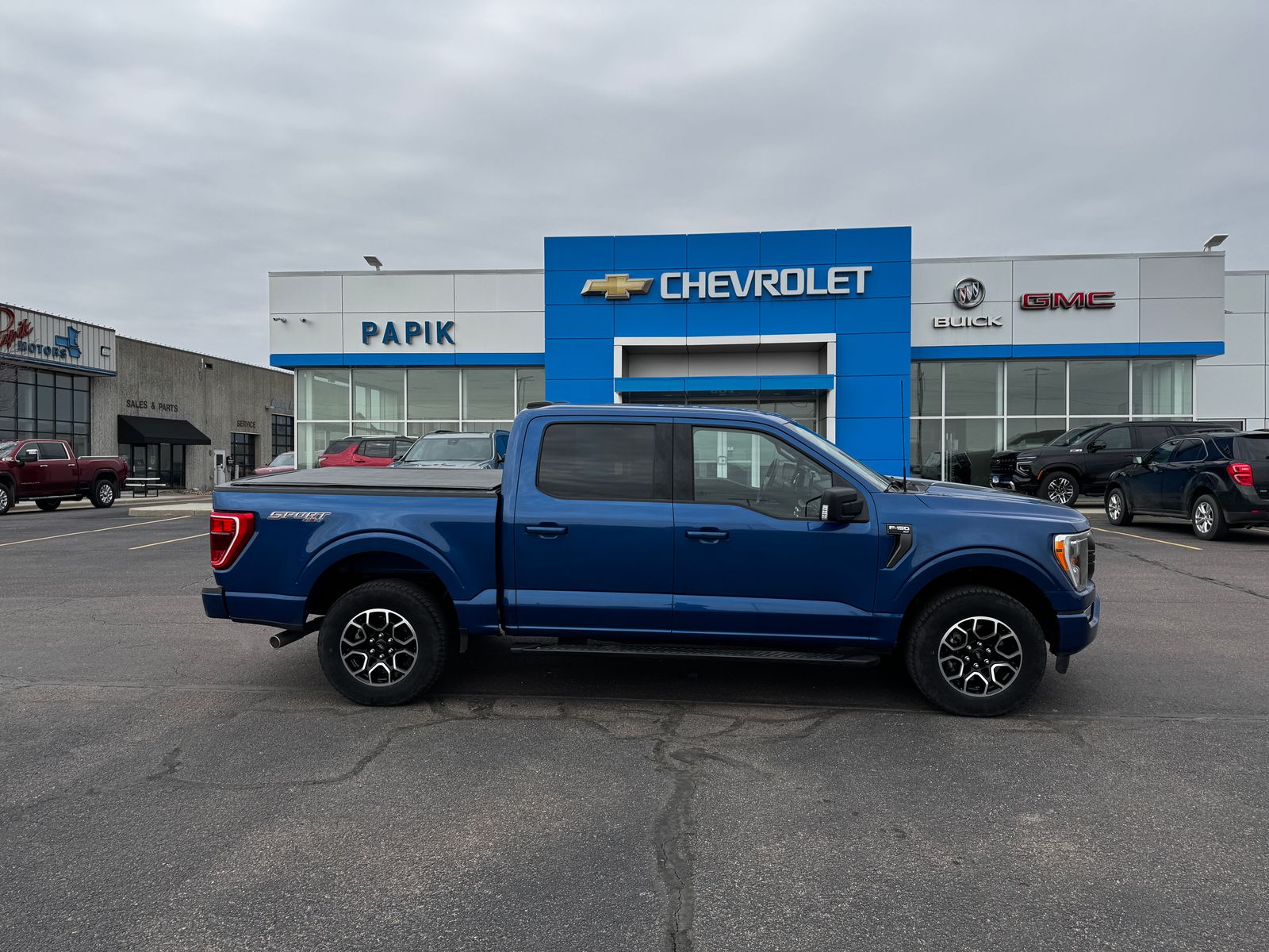 Atlas Blue Metallic 2023 Ford F-150 XLT SuperCrew 4WD Pickup Truck Four-Wheel Drive Automatic