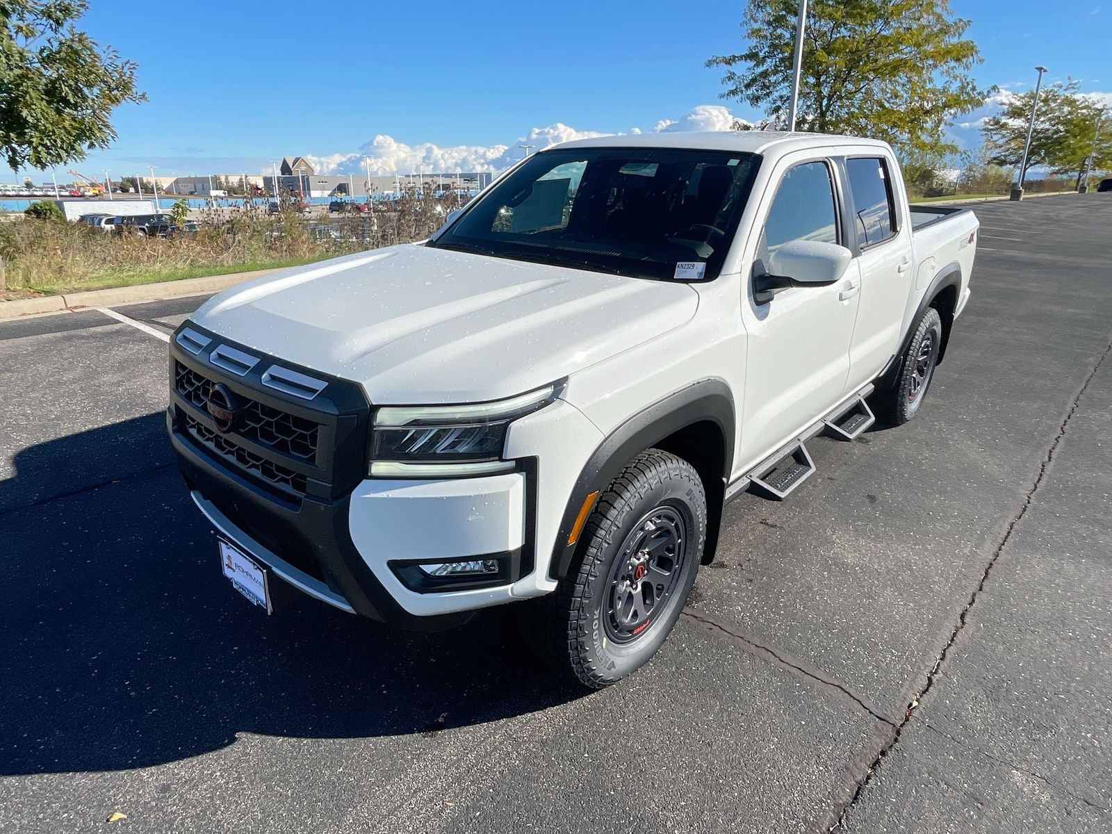 2025 Nissan Frontier PRO-4X 24