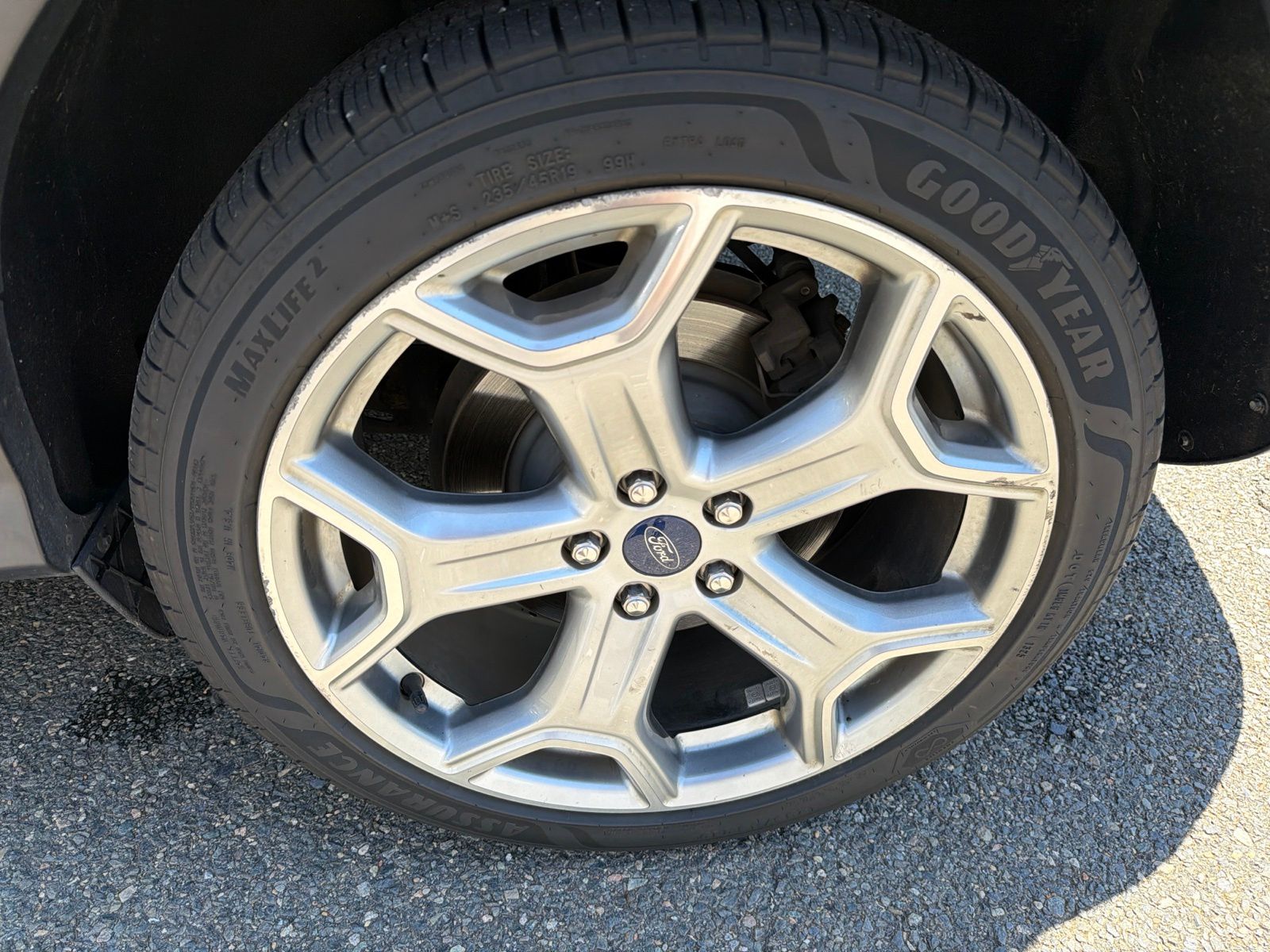 Used 2017 White Platinum Clearcoat Metallic Ford Titanium image 26