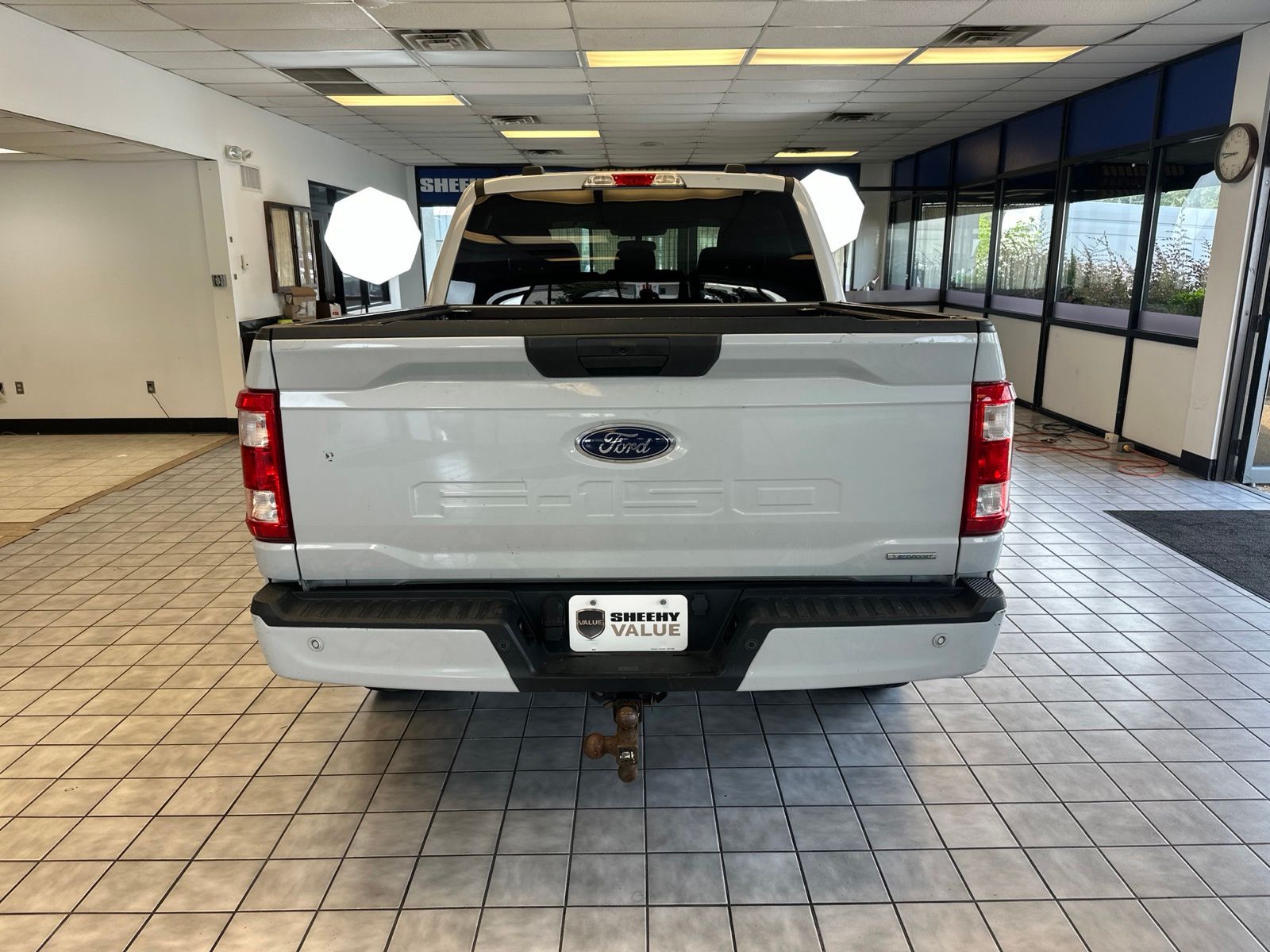Used 2022 Space White Metallic Ford XL image 9