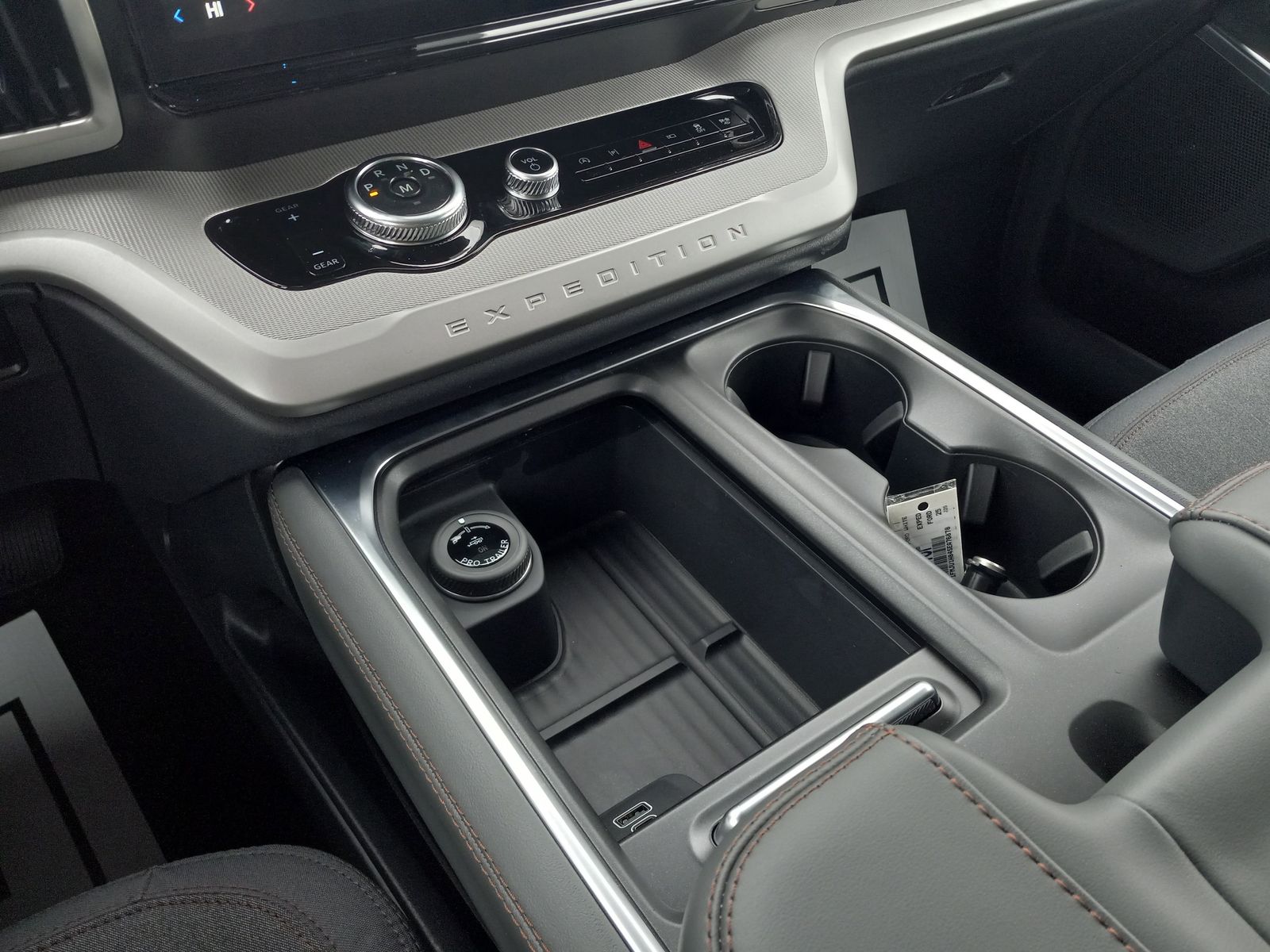 2025 Ford Expedition image 19