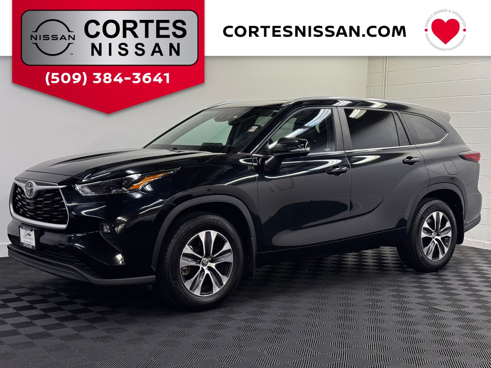 Midnight Black Metallic 2024 Toyota Highlander SUV / Crossover All-Wheel Drive 8-Speed Automatic