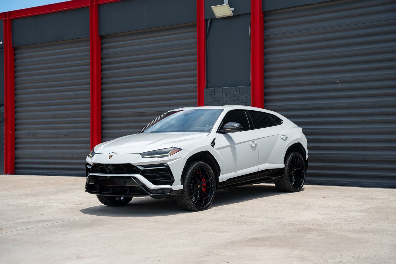 White 2022 Lamborghini Urus SUV / Crossover All-Wheel Drive 8-Speed Automatic