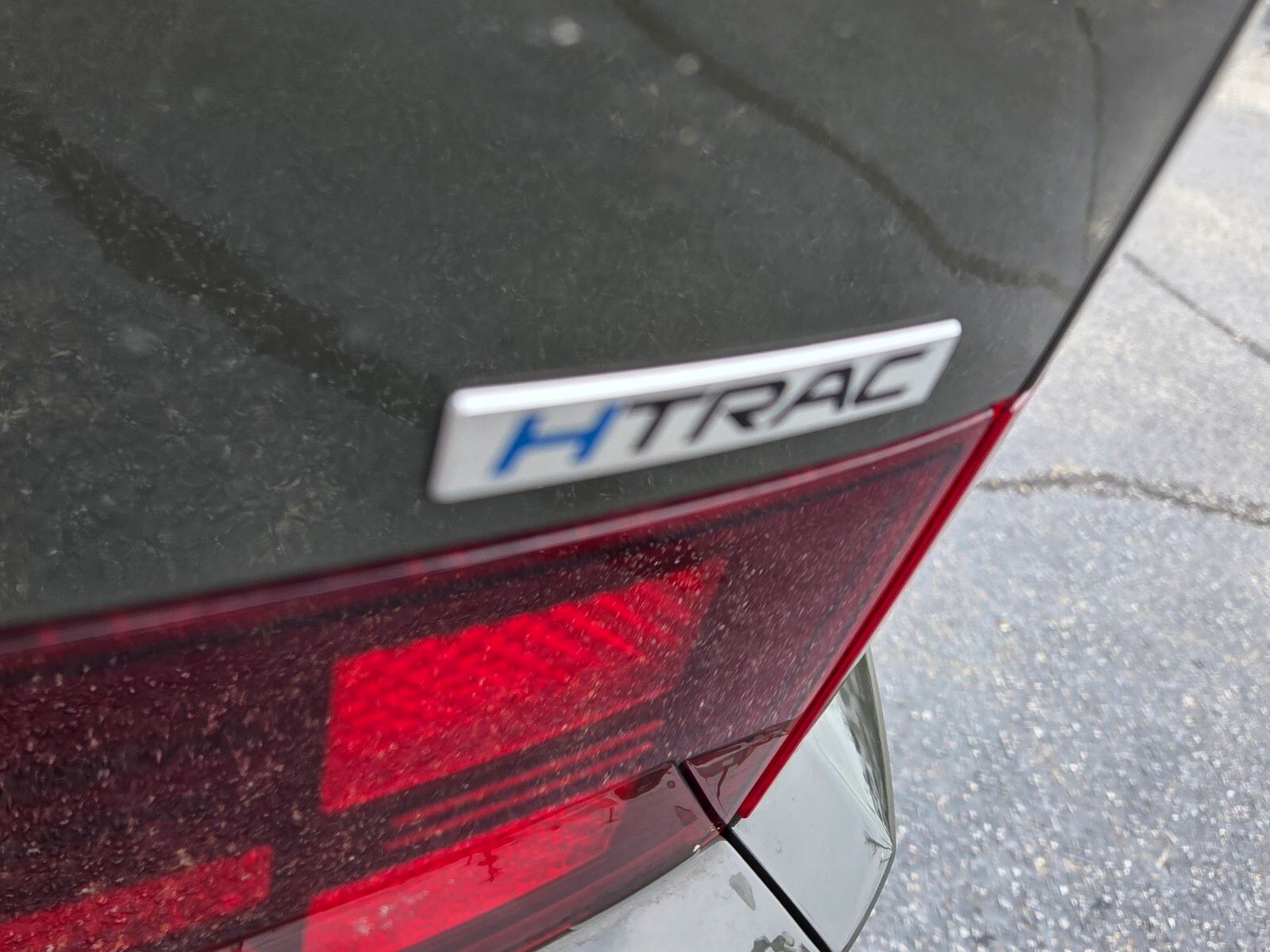 Used 2024 Green Hyundai Limited image 12