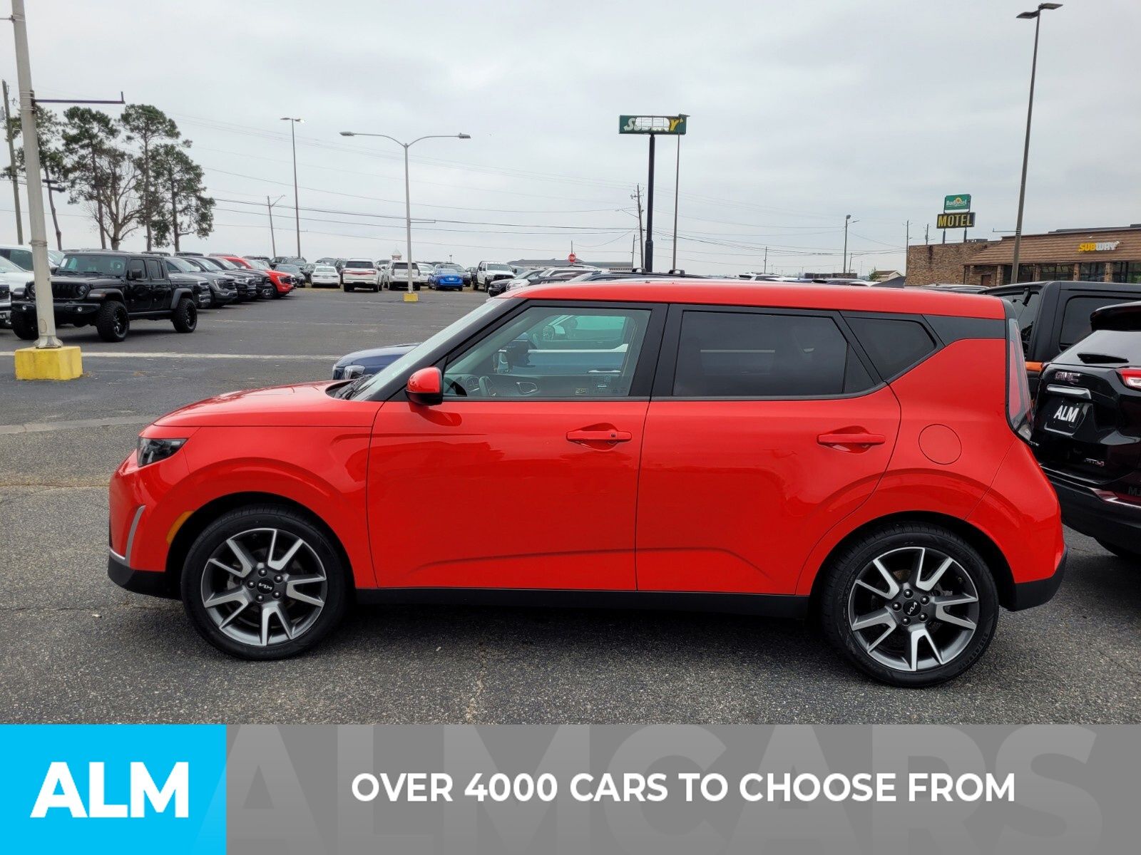 2024 Kia Soul EX photo 2