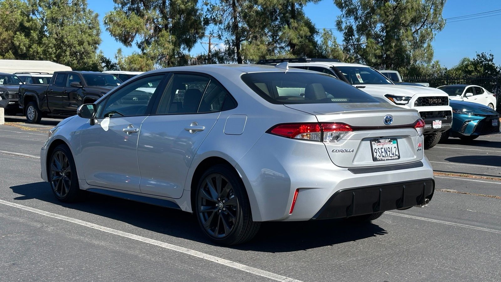 Certified Used 2025 Silver Toyota SE image 3