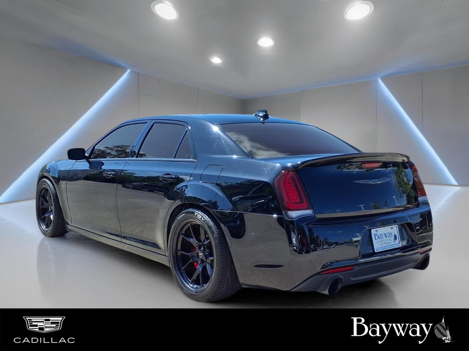 2023 Chrysler 300 C - 7