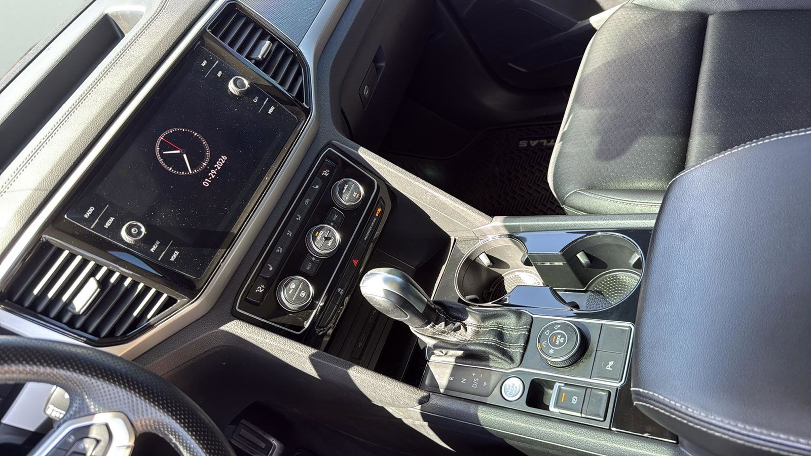 Used Car 2023 Volkswagen Atlas  3.6l V6 Sel R-line For Sale Under $35,000 In Austin, Texas