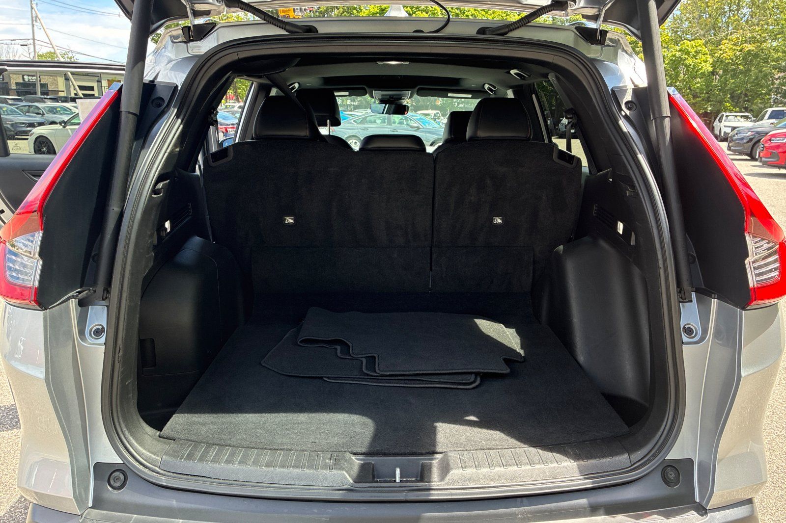 Used 2024 Lunar Silver Metallic Honda Sport-L image 16