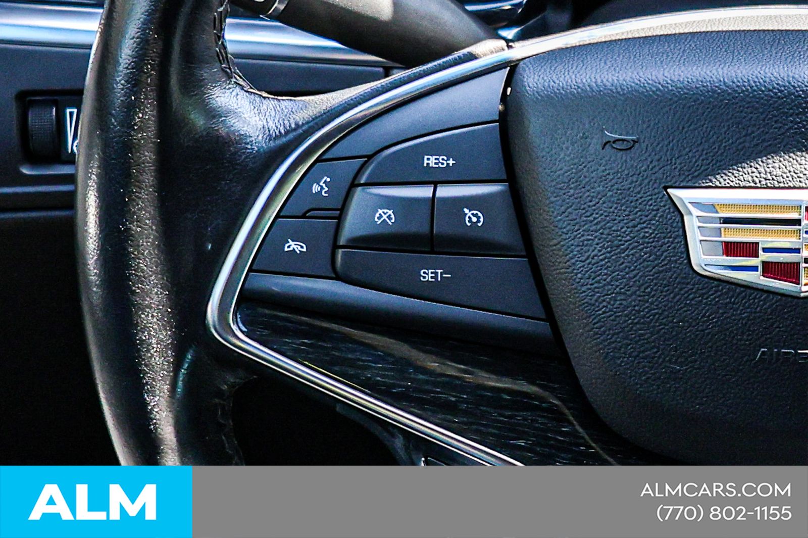 Used 2022  Cadillac Premium Luxury image 27
