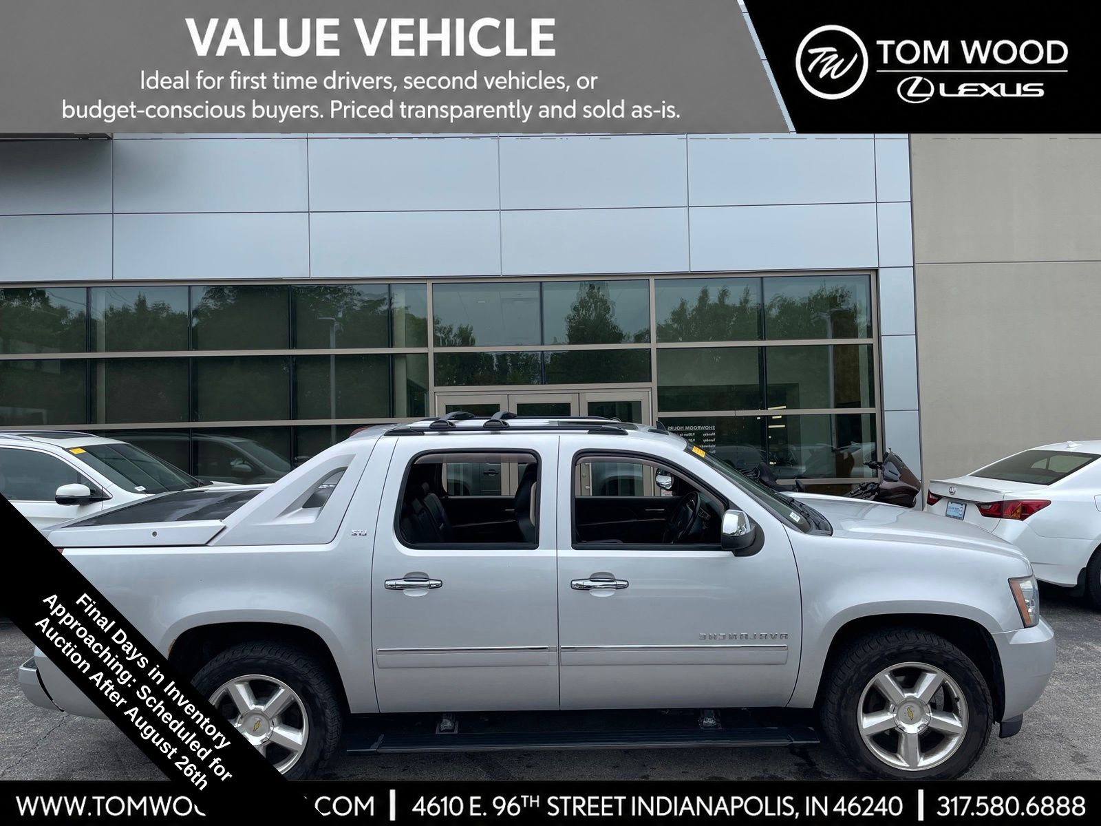 Silver Ice Metallic 2012 Chevrolet Avalanche Pickup Truck Four-Wheel Drive 6-Speed Automatic
