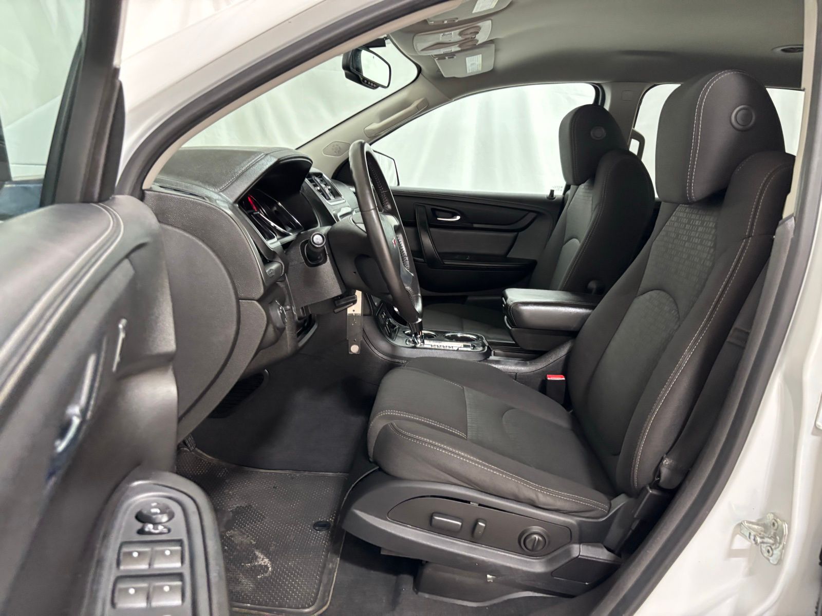 Used Car 2016 Gmc Acadia  Sle-2 For Sale Under $12,000 In Austin, Texas